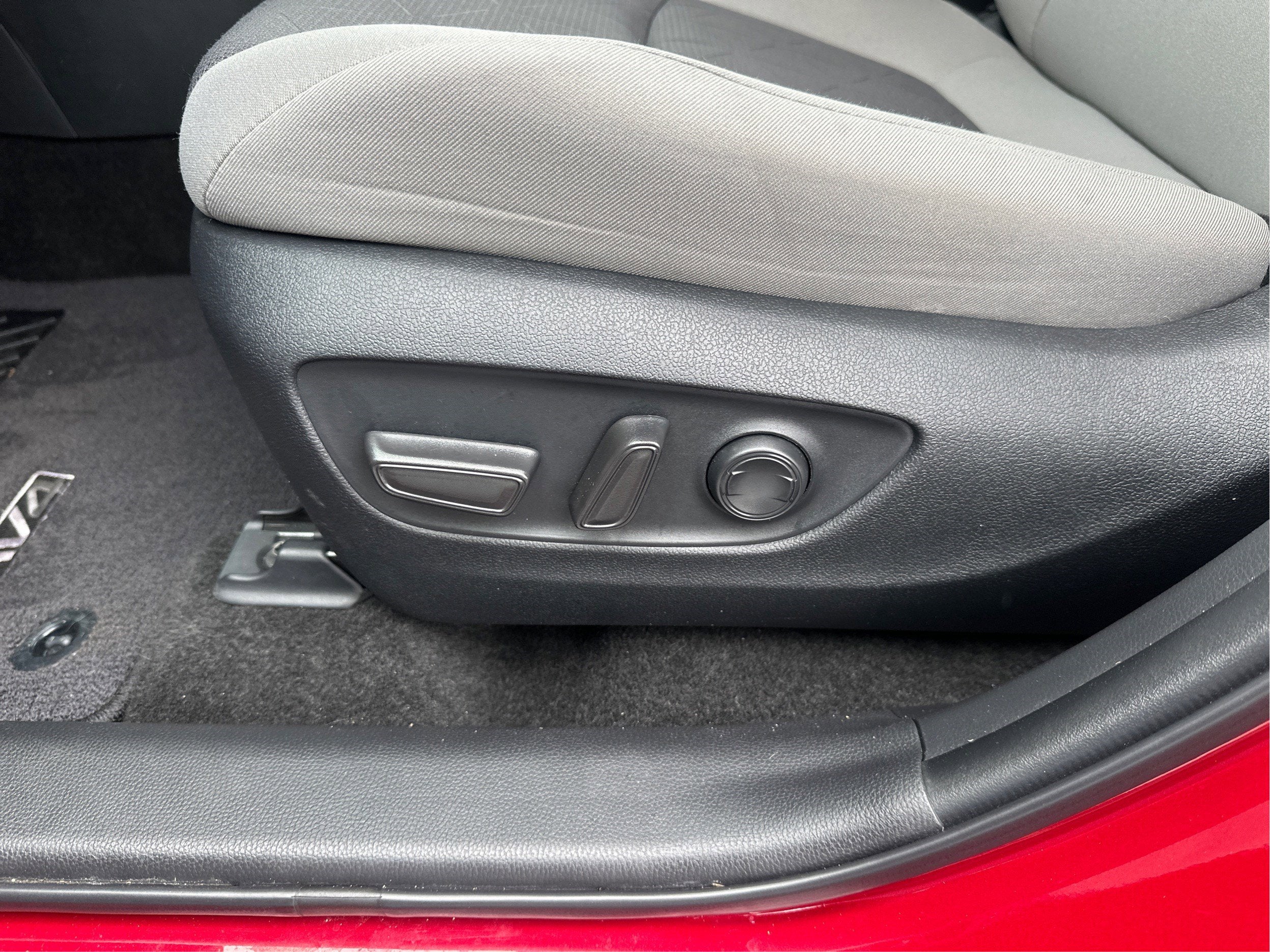 2023 Toyota RAV4 XLE AWD