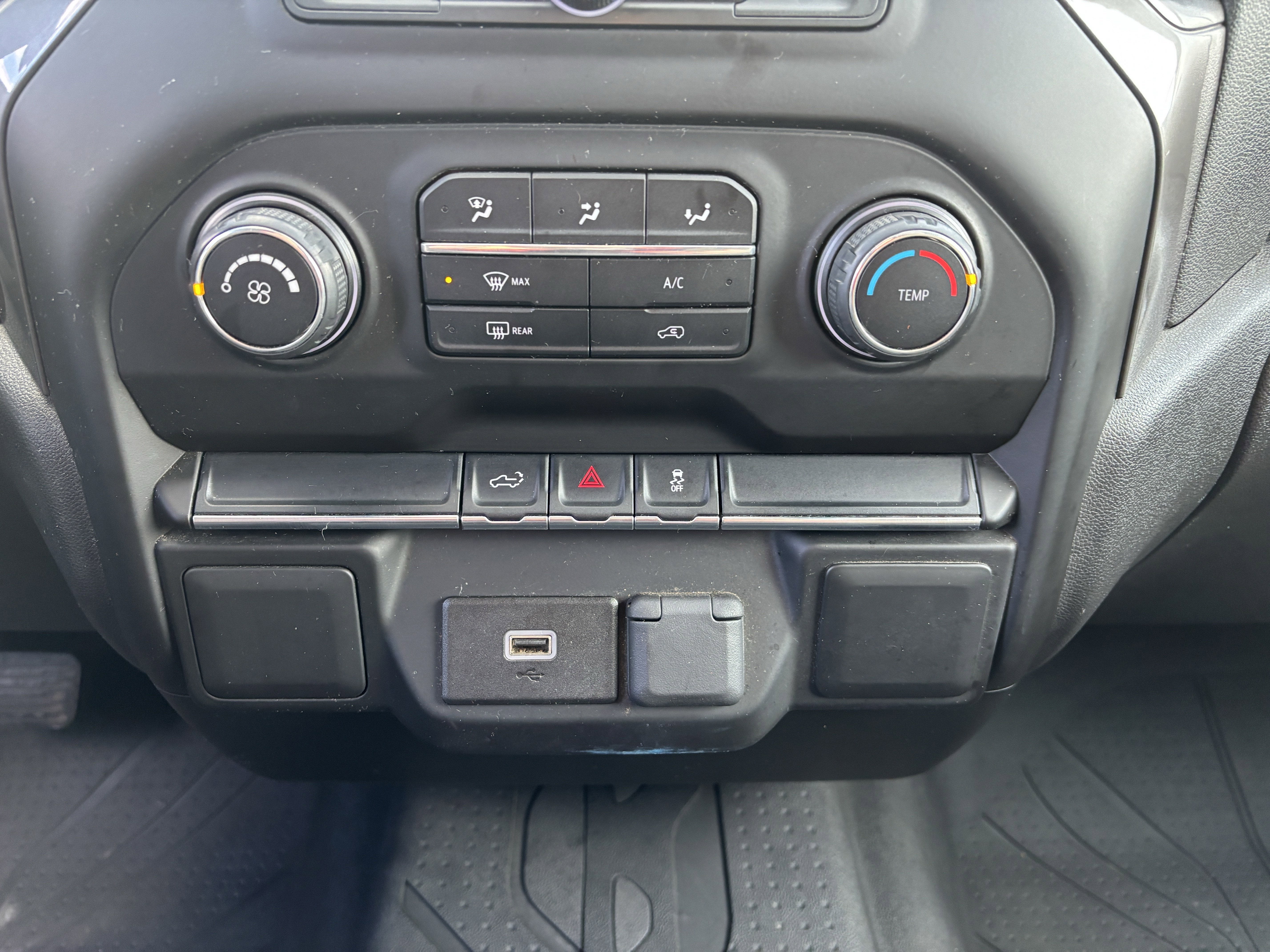 2020 Chevrolet Silverado 1500 Custom