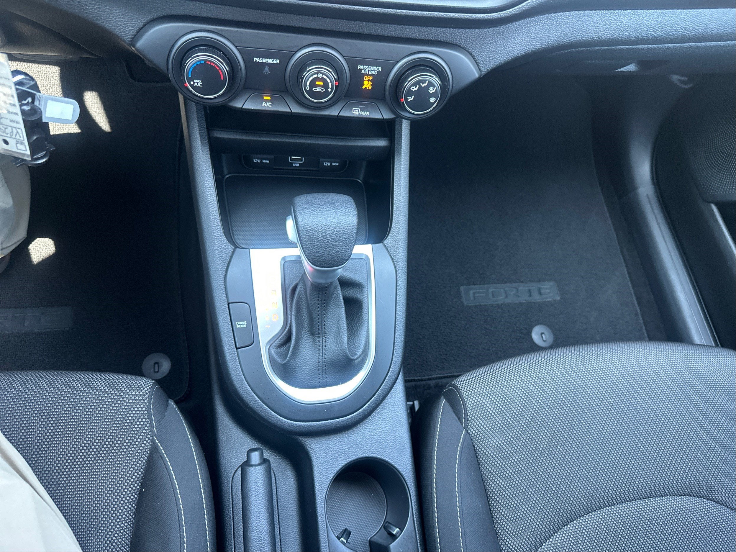 2023 Kia Forte LX