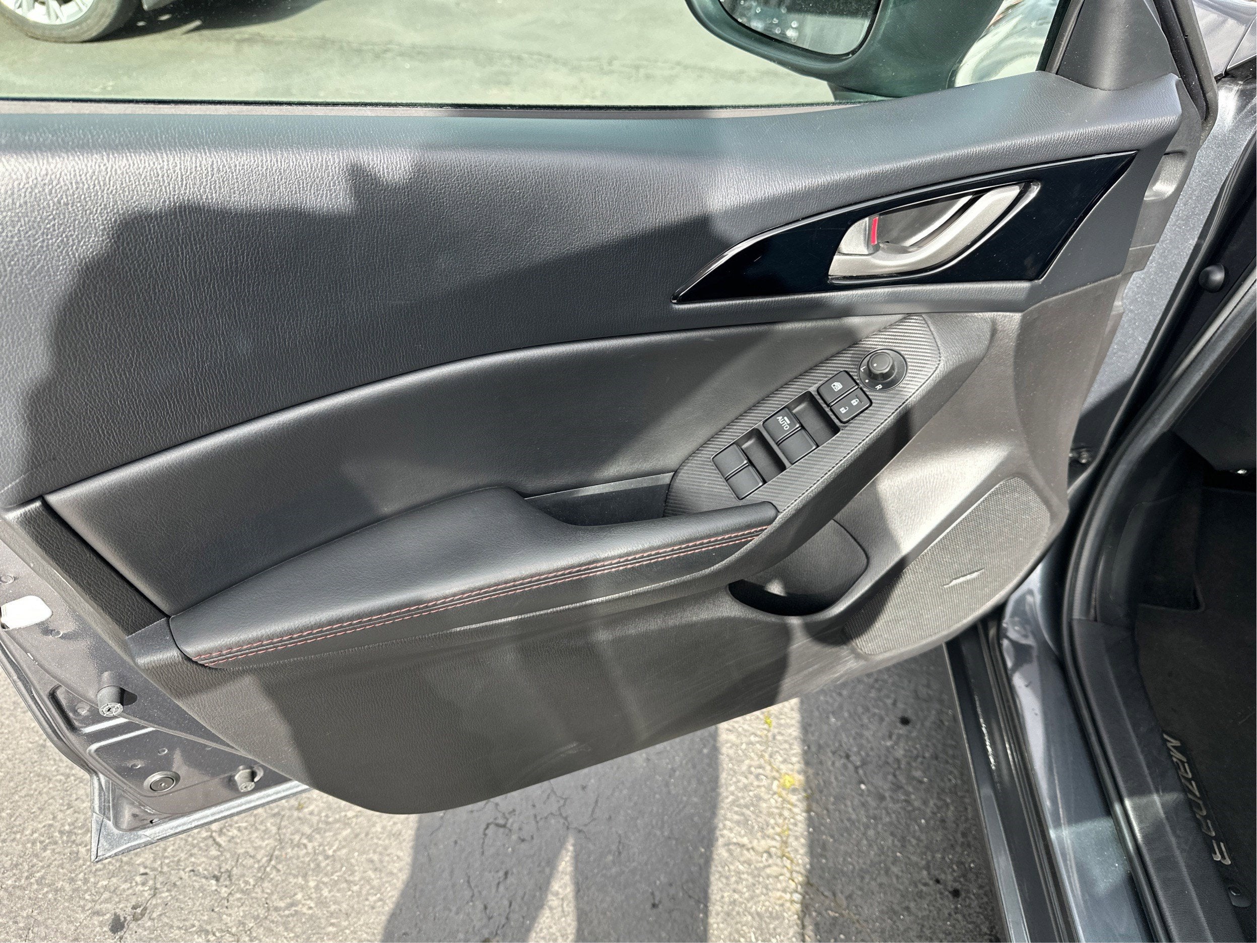 2016 Mazda Mazda3 i Grand Touring