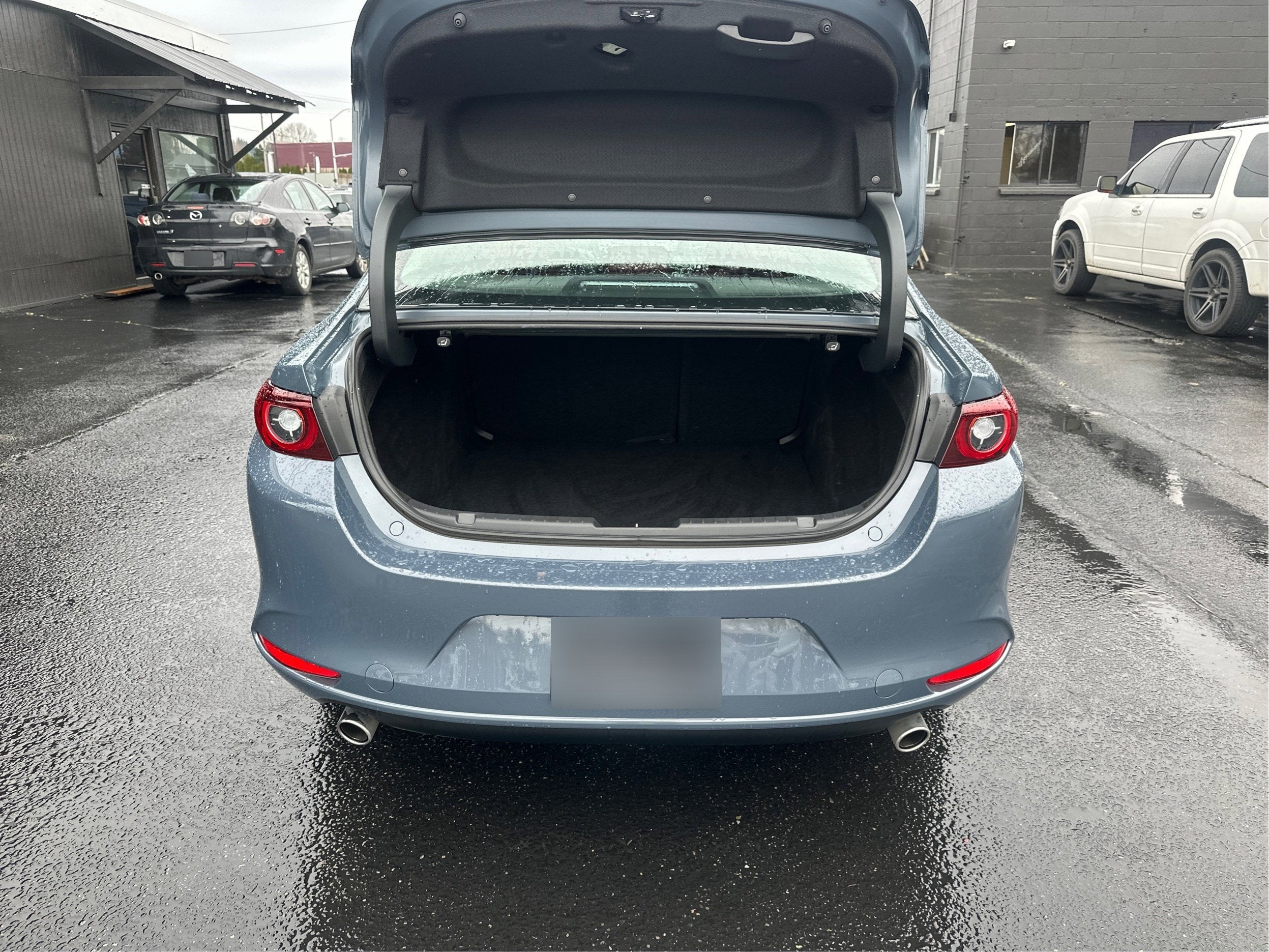 2025 Mazda Mazda3 Carbon Edition