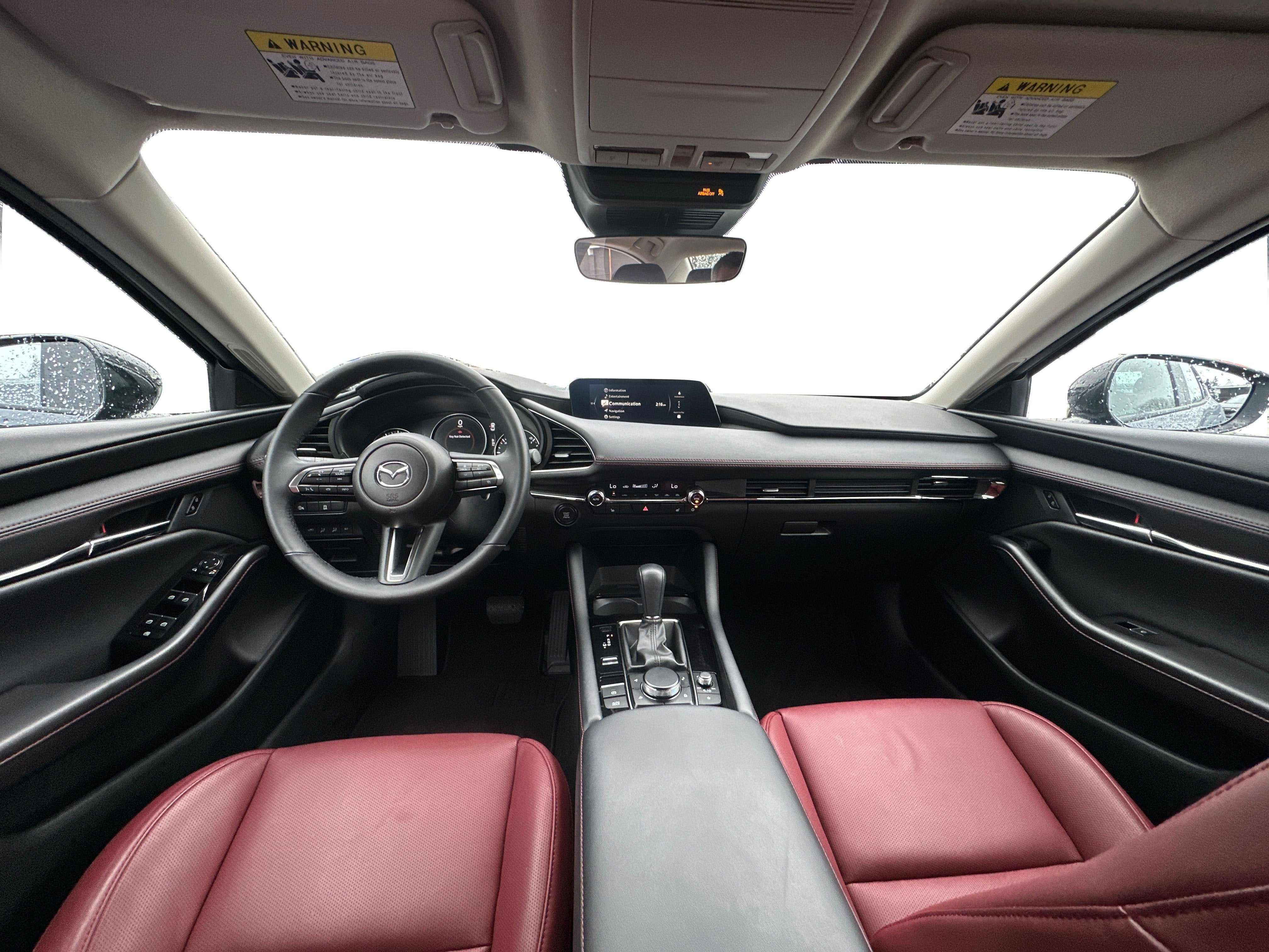 2025 Mazda Mazda3 Carbon Edition