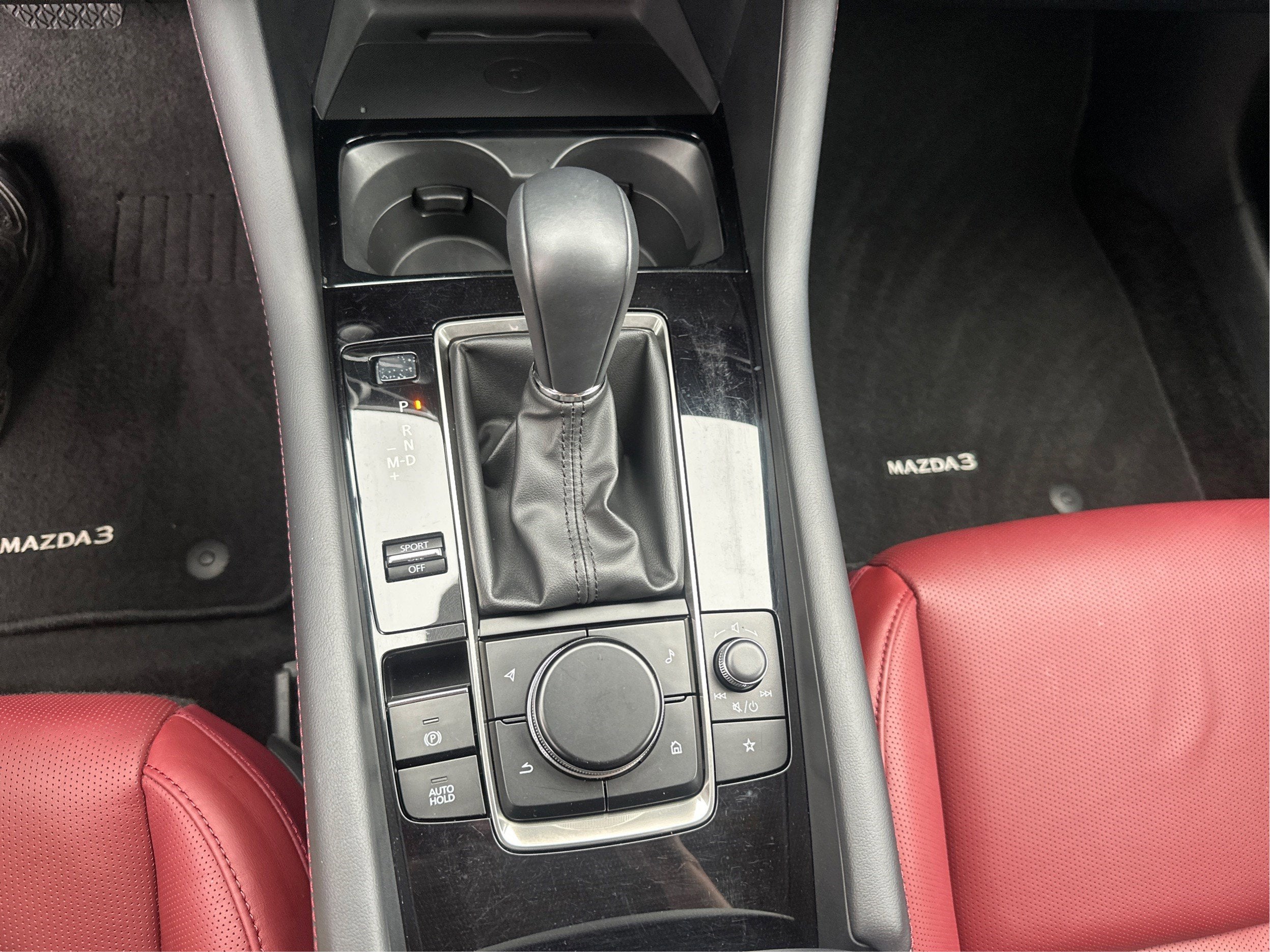 2025 Mazda Mazda3 Carbon Edition