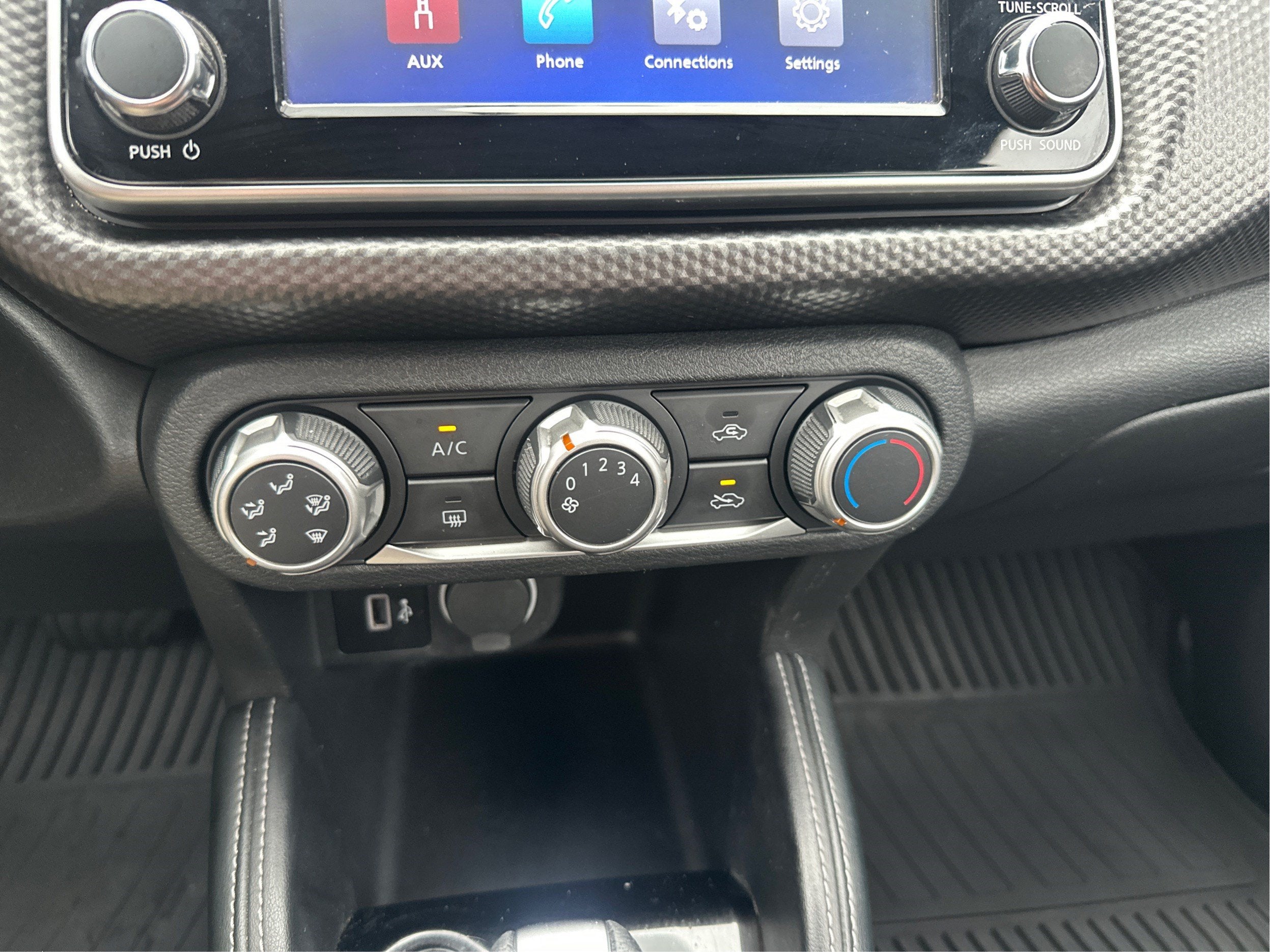 2018 Nissan Kicks S