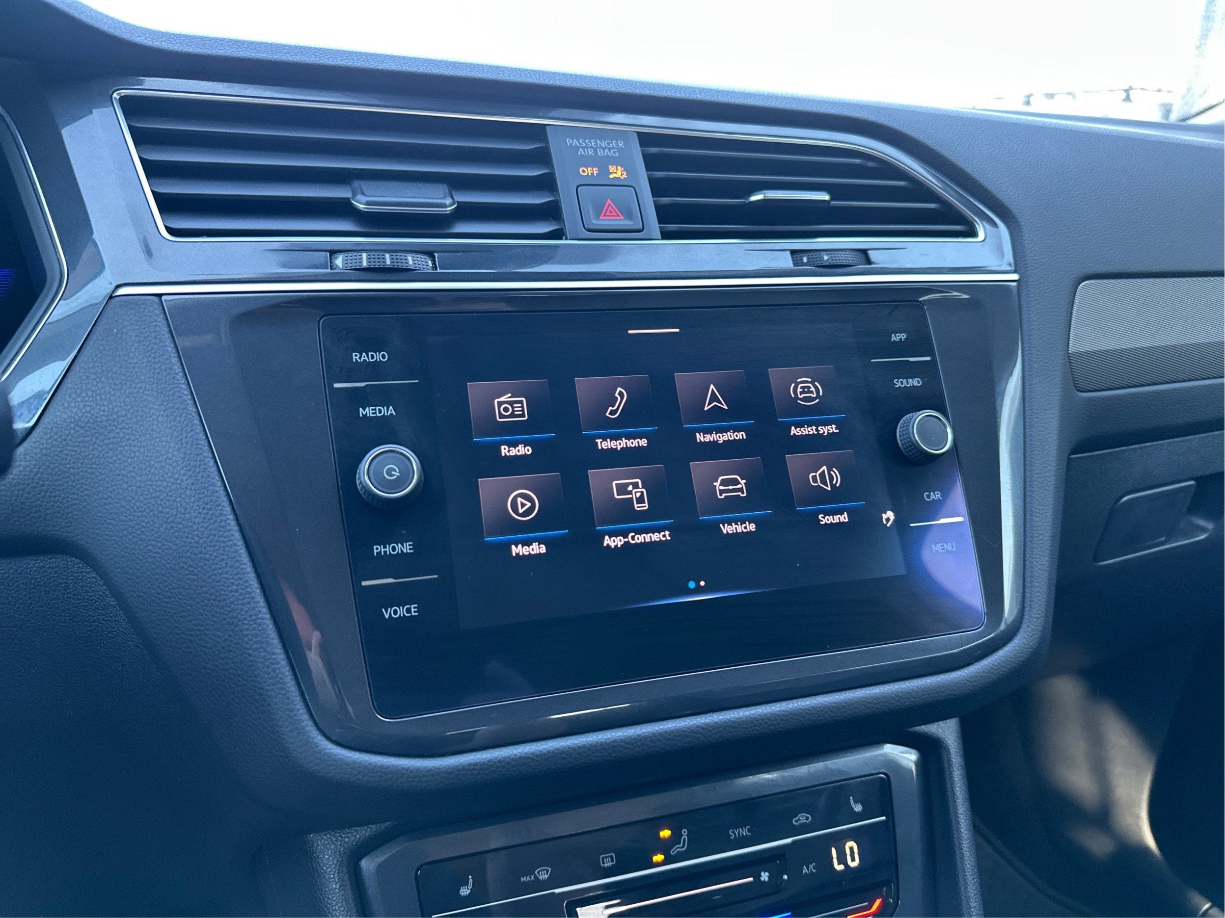 2022 Volkswagen Tiguan SE