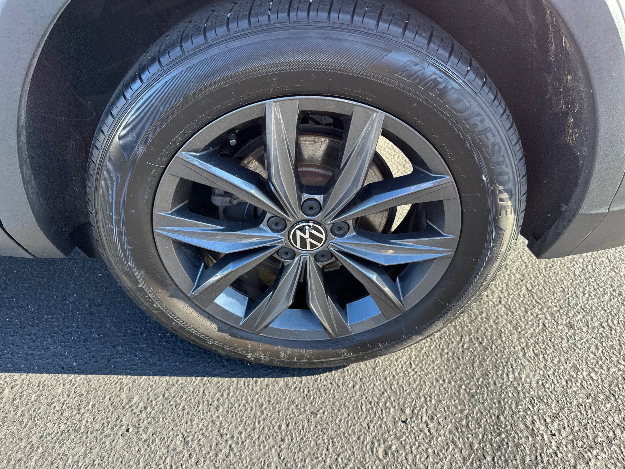 2022 Volkswagen Tiguan SE