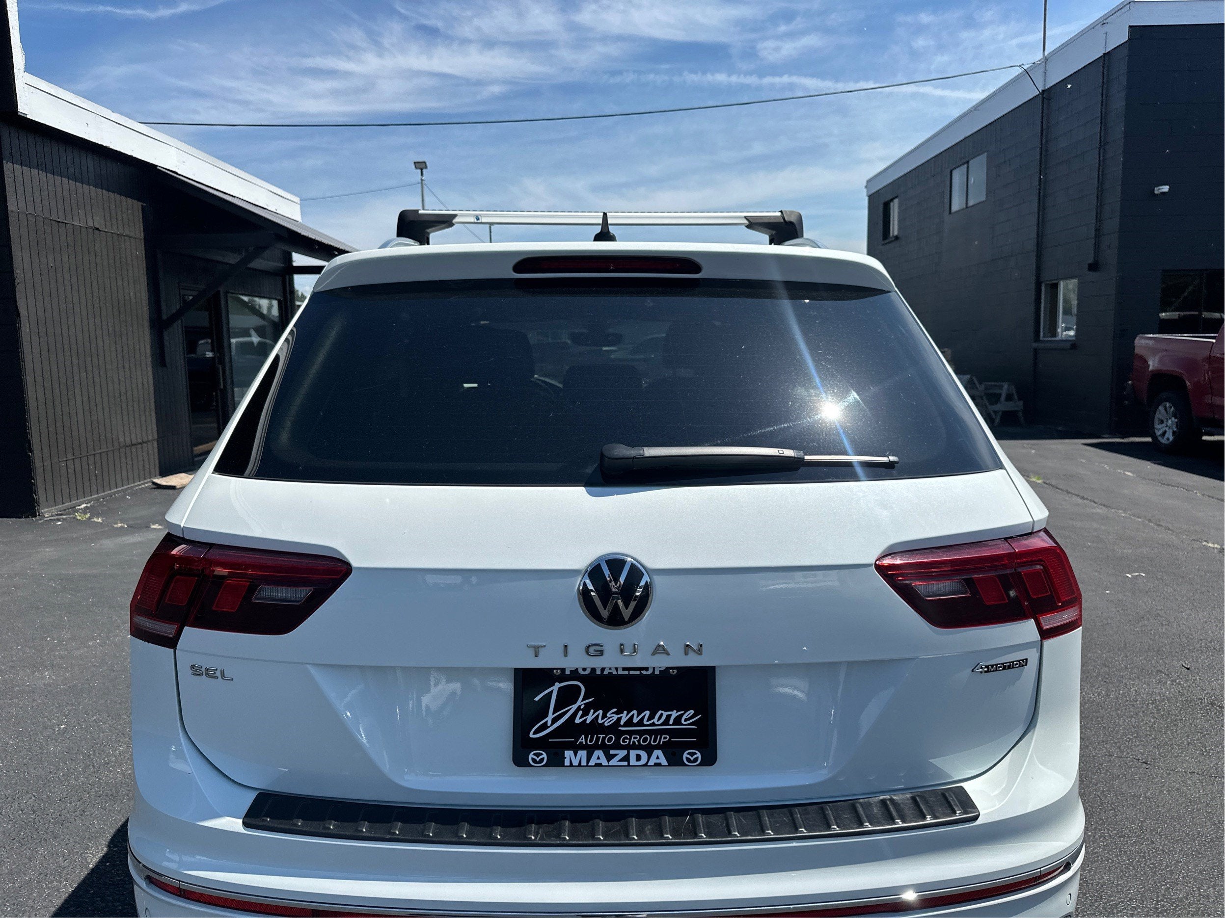 2023 Volkswagen Tiguan SEL R-Line