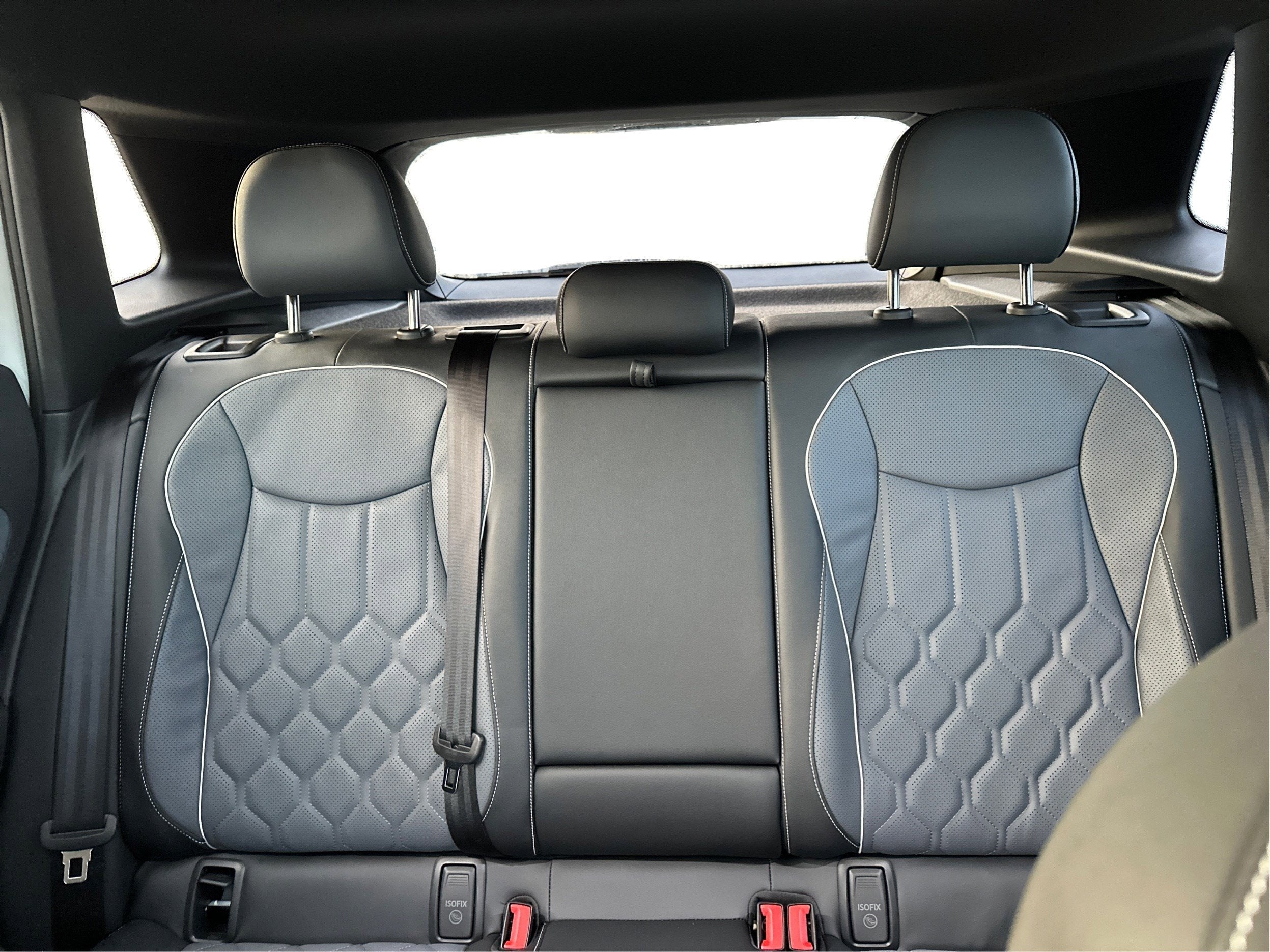 2025 Volkswagen Tiguan SEL R-Line