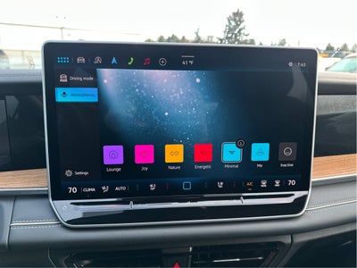 2025 Volkswagen Tiguan SEL R-Line