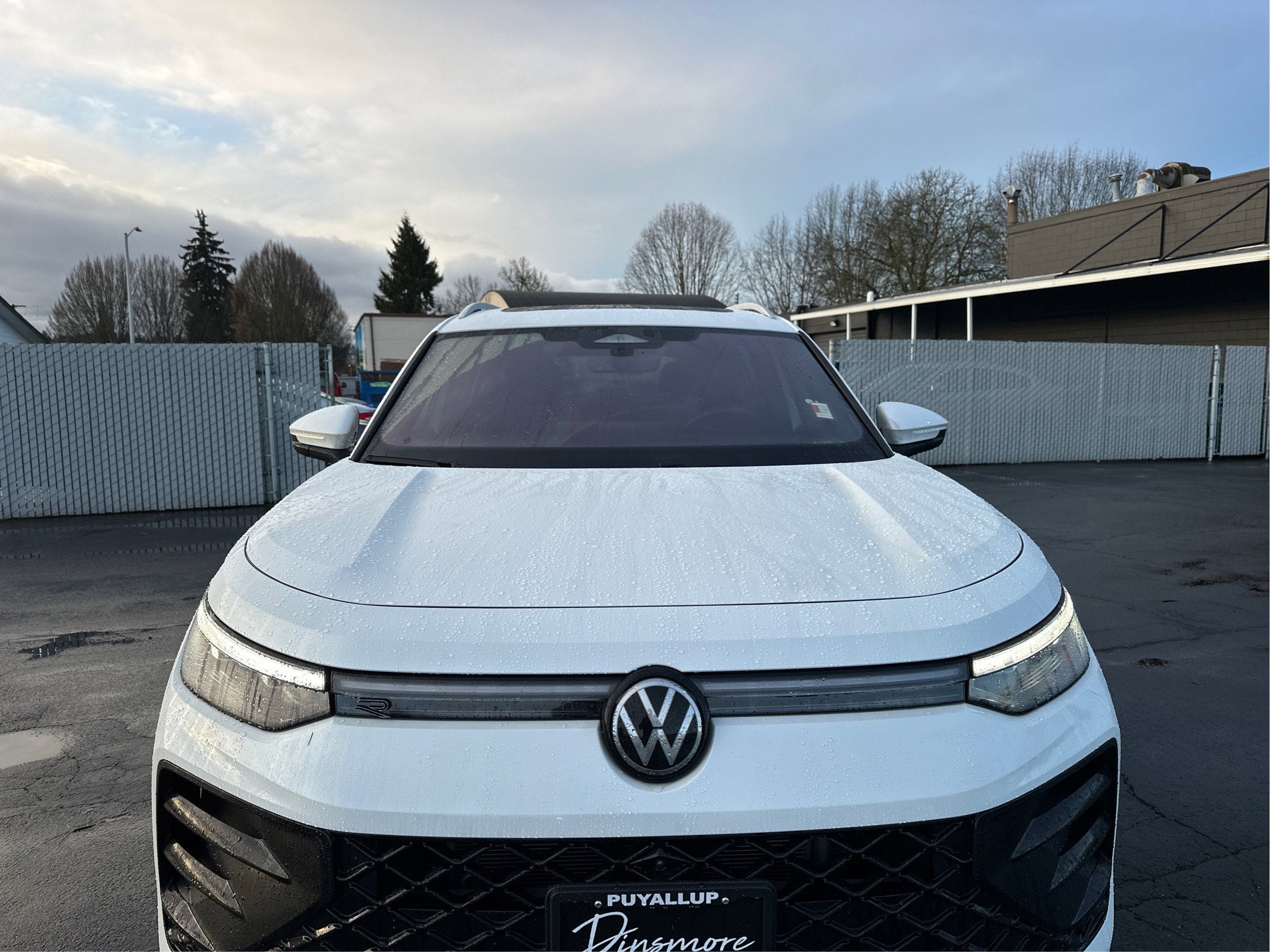 2025 Volkswagen Tiguan SEL R-Line