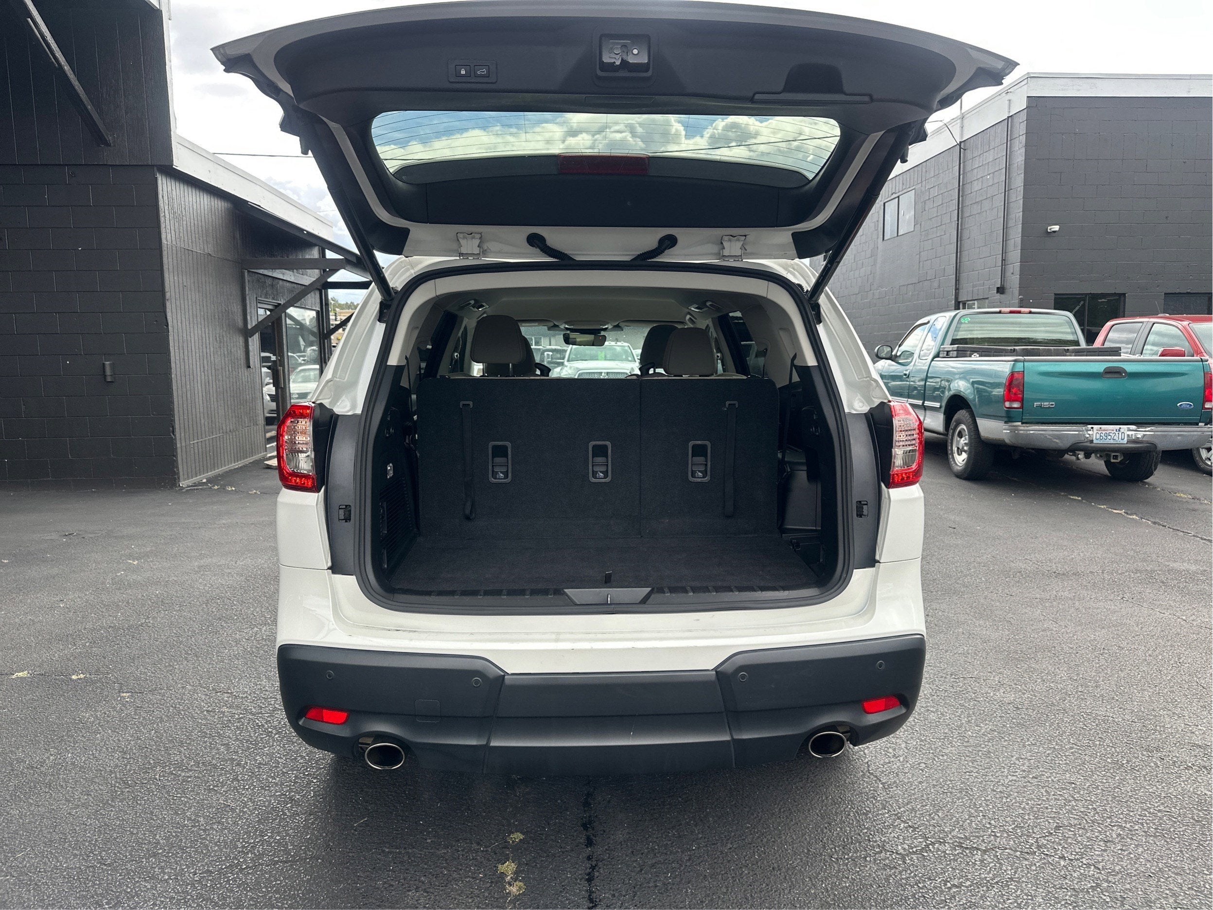 2023 Subaru Ascent Premium