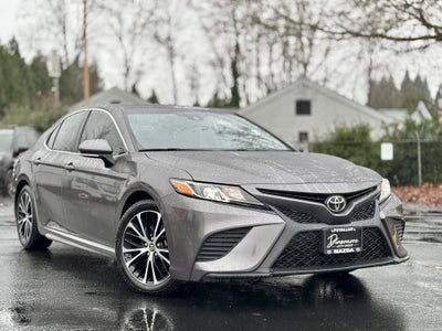 2019 Toyota Camry SE