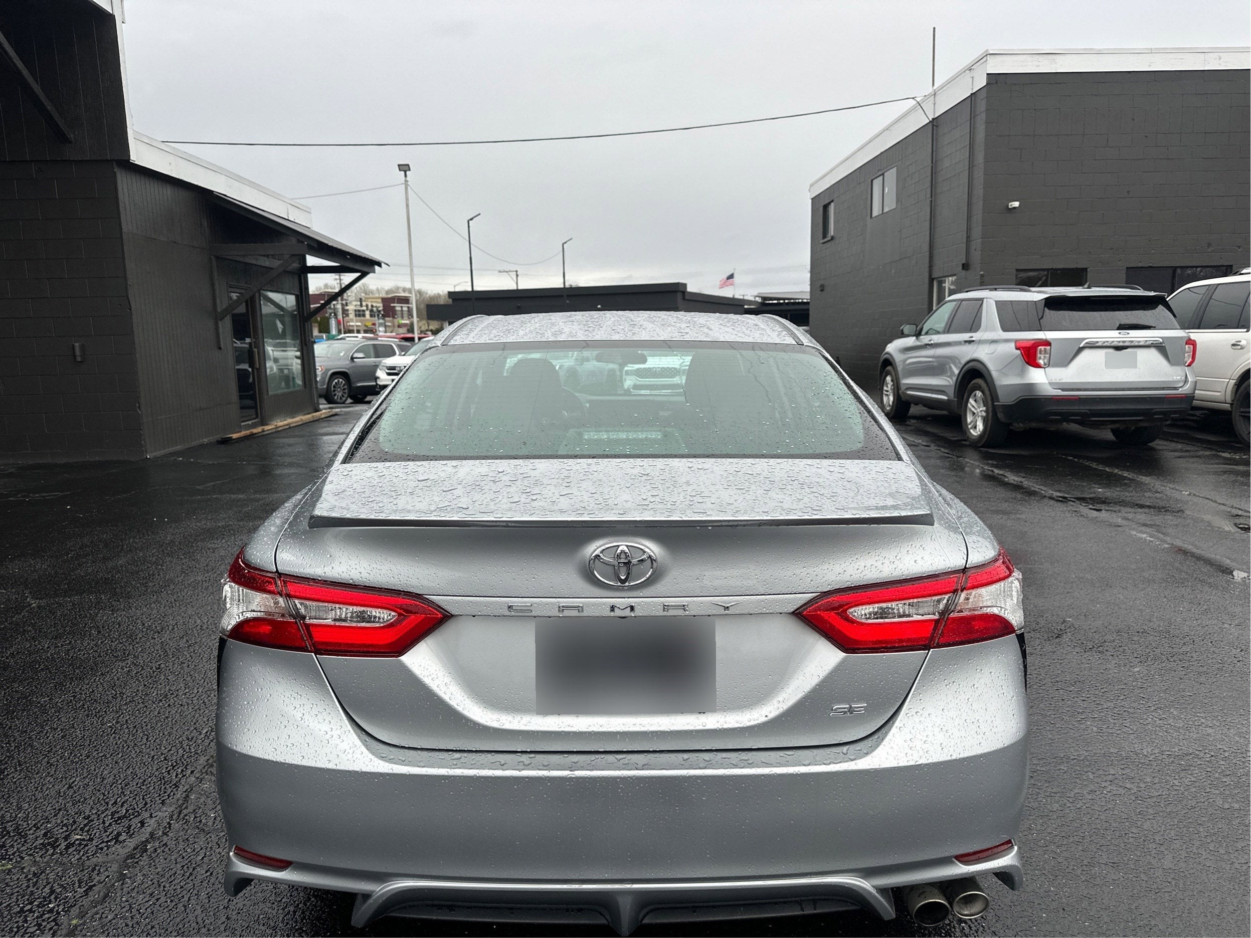 2020 Toyota Camry SE