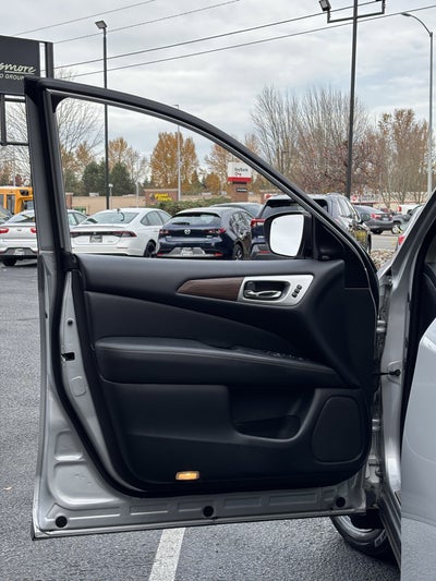 2019 Nissan Pathfinder Platinum 4WD