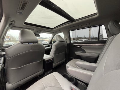 2022 Toyota Highlander Platinum AWD
