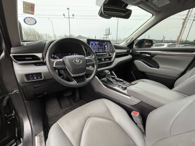 2022 Toyota Highlander Platinum AWD