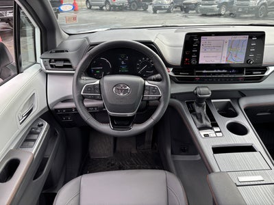 2021 Toyota Sienna XSE