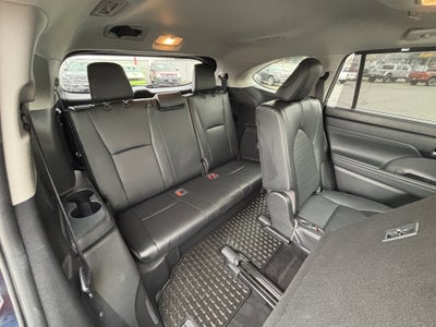 2022 Toyota Highlander XLE AWD