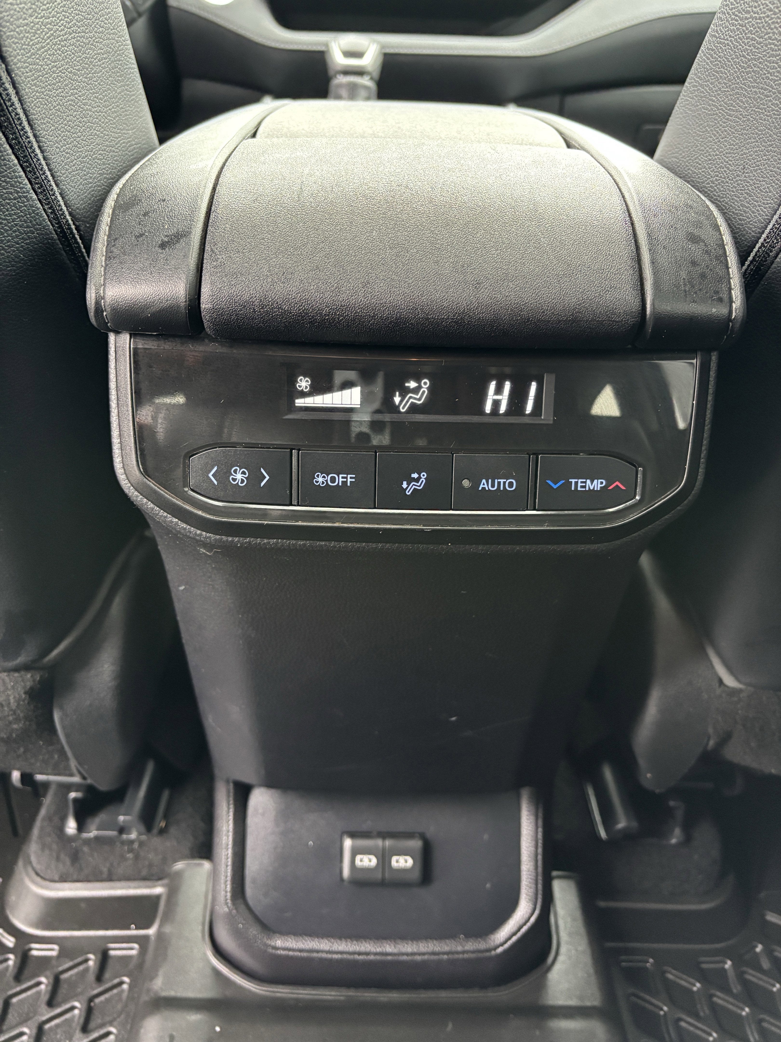 2022 Toyota Highlander XLE AWD