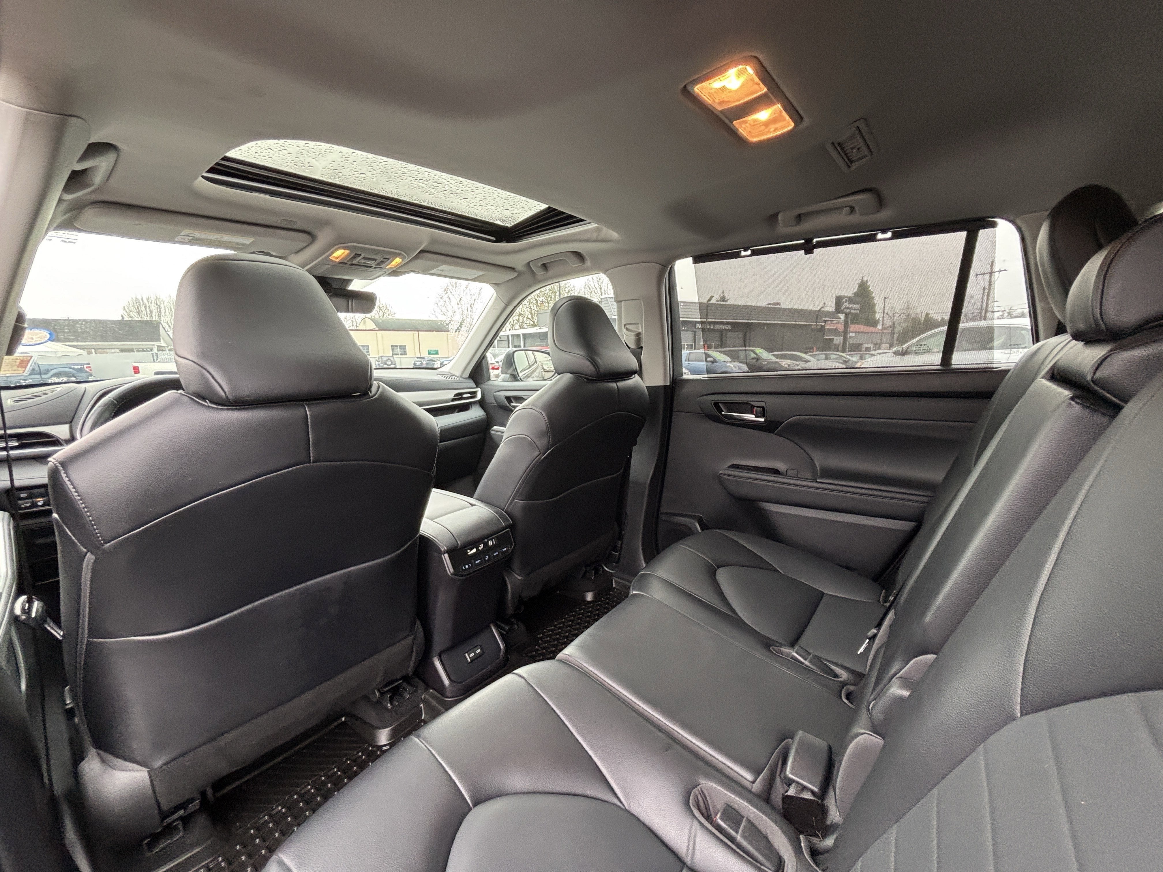 2022 Toyota Highlander XLE AWD