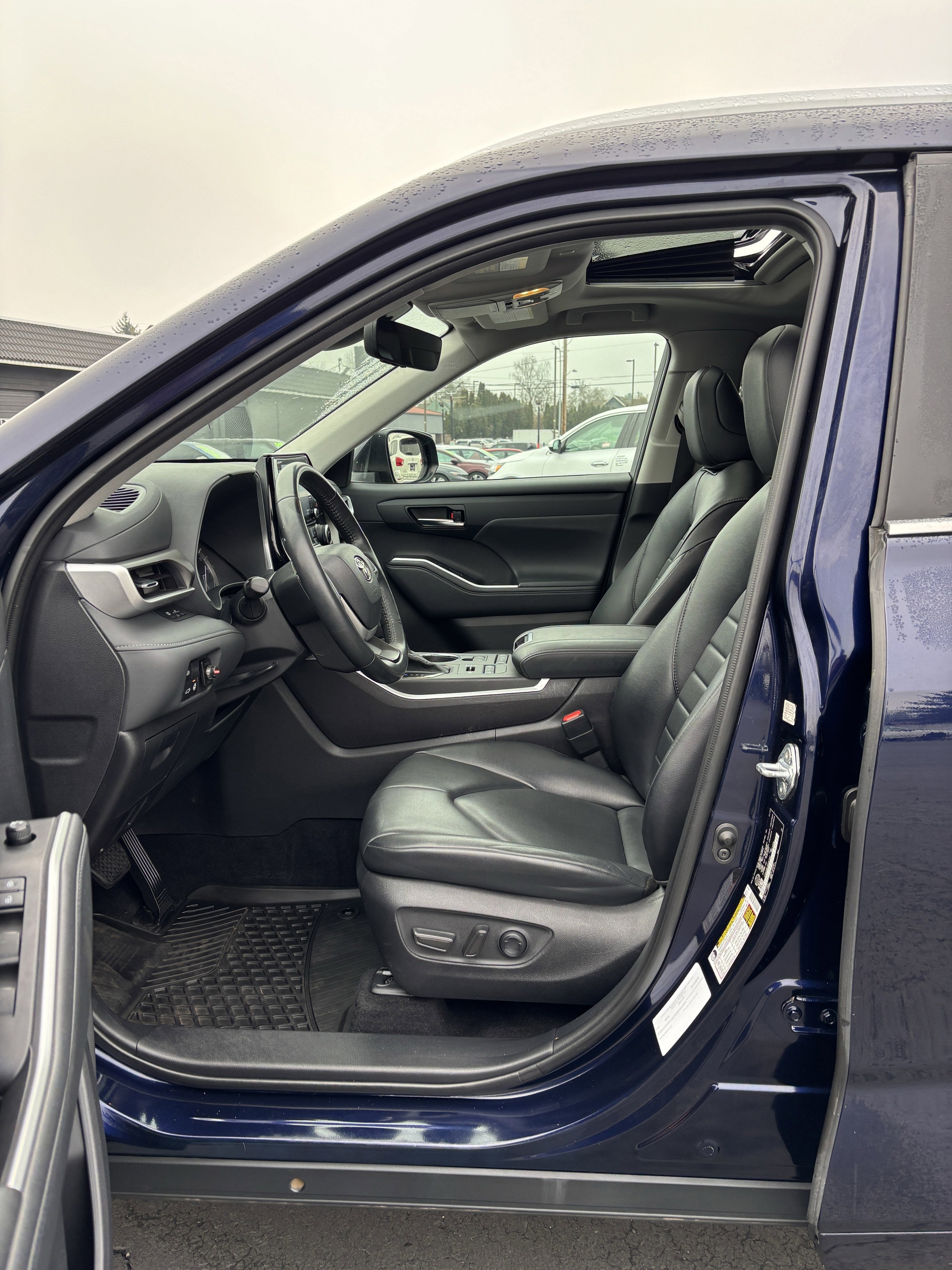 2022 Toyota Highlander XLE AWD