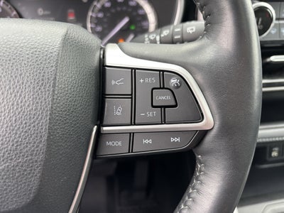 2022 Toyota Highlander XLE AWD