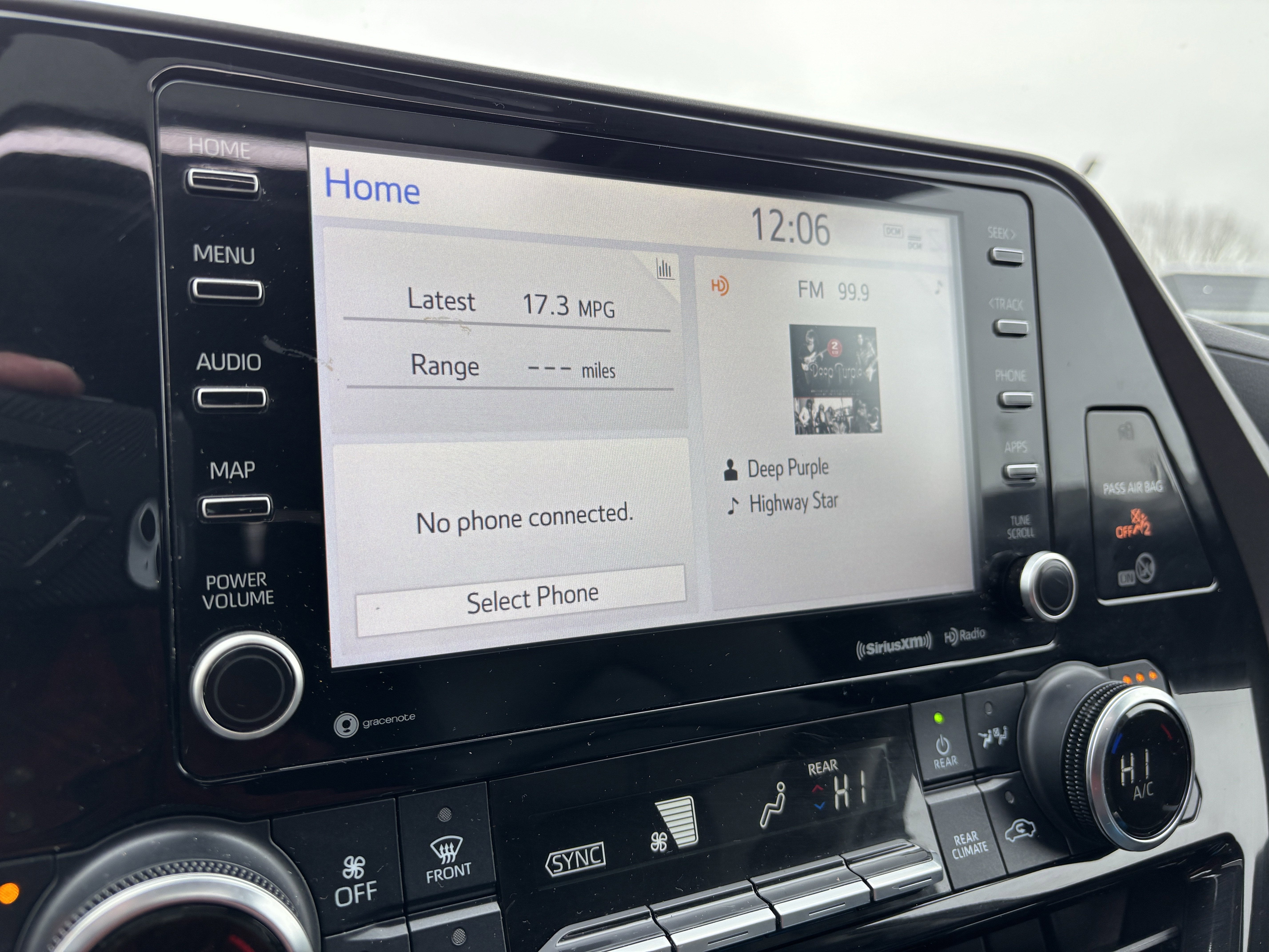 2022 Toyota Highlander XLE AWD