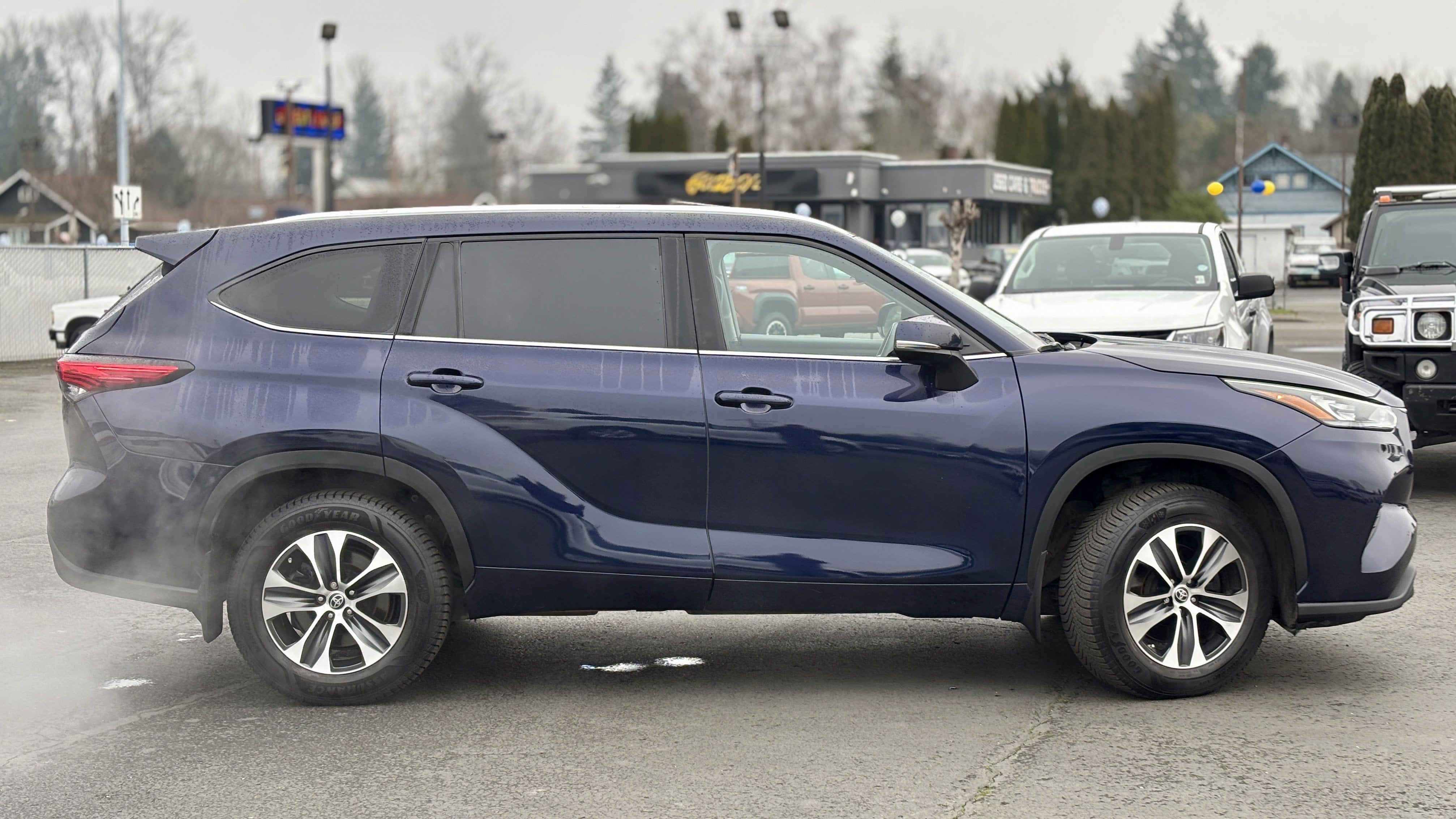 2022 Toyota Highlander XLE AWD