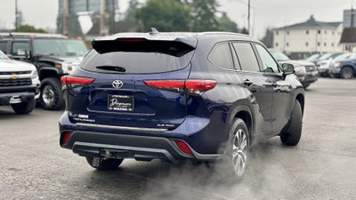 2022 Toyota Highlander XLE AWD