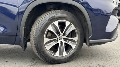 2022 Toyota Highlander XLE AWD