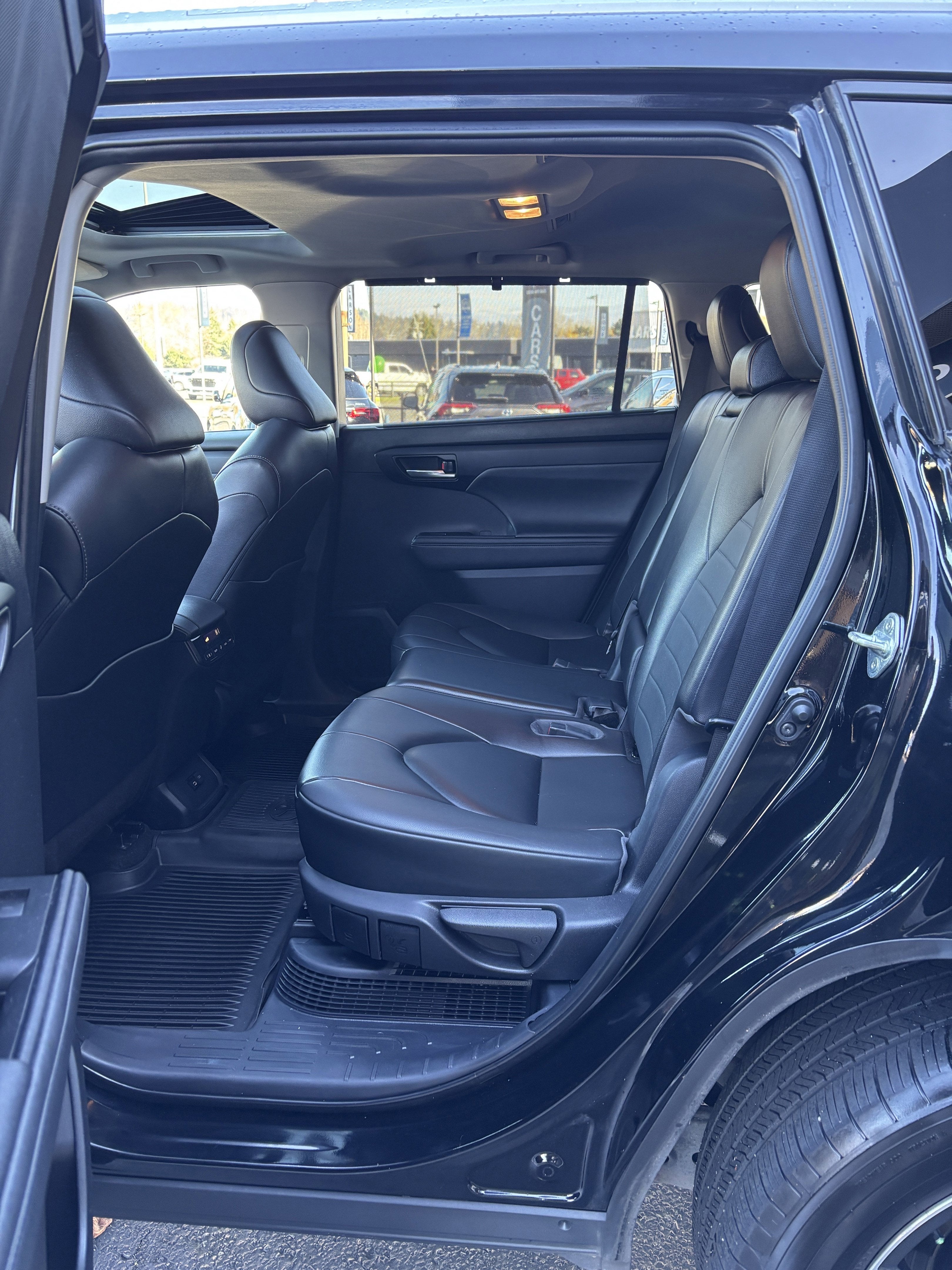 2023 Toyota Highlander Hybrid XLE AWD