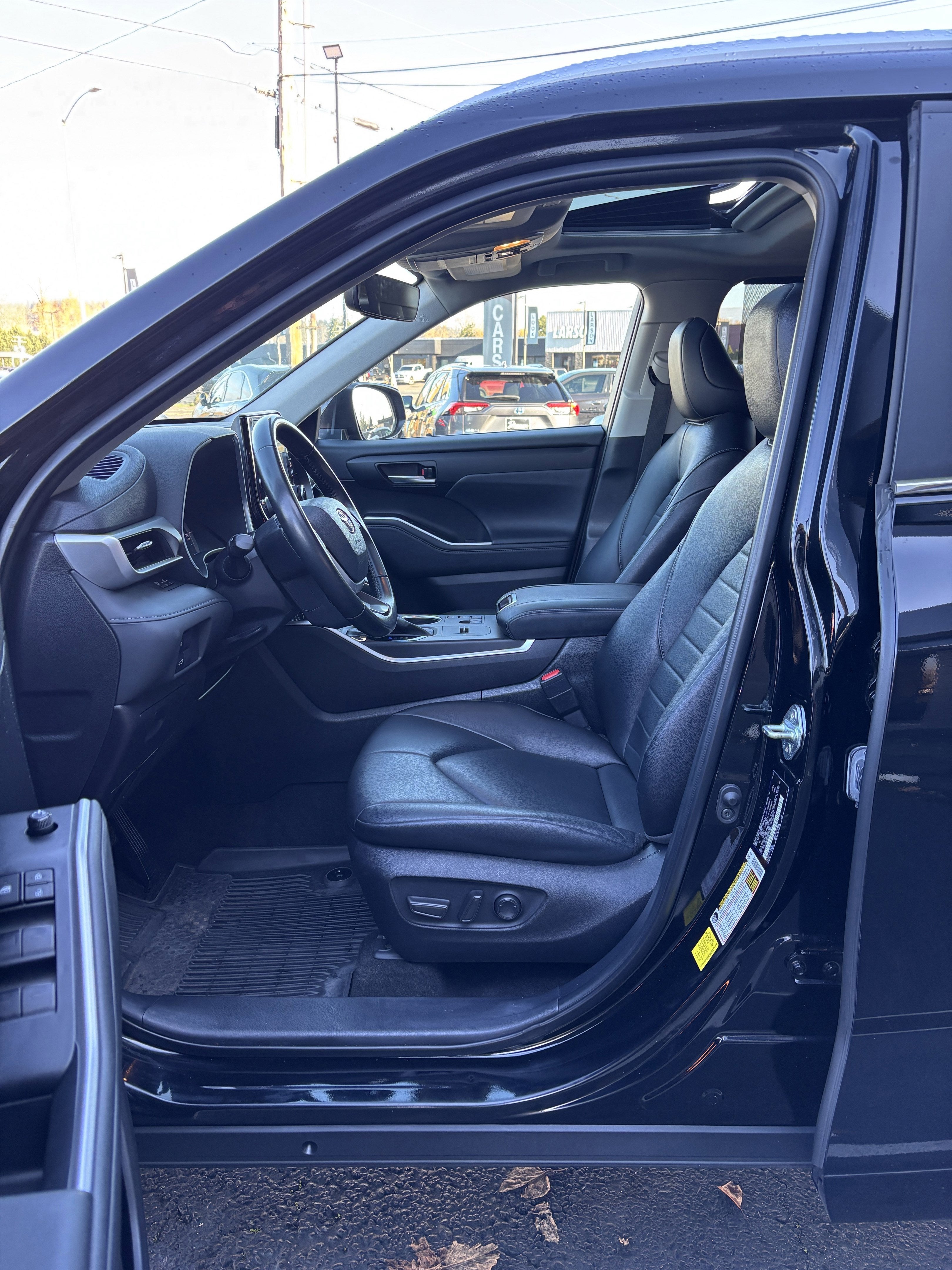 2023 Toyota Highlander Hybrid XLE AWD