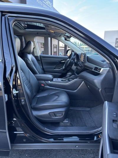 2023 Toyota Highlander Hybrid XLE AWD