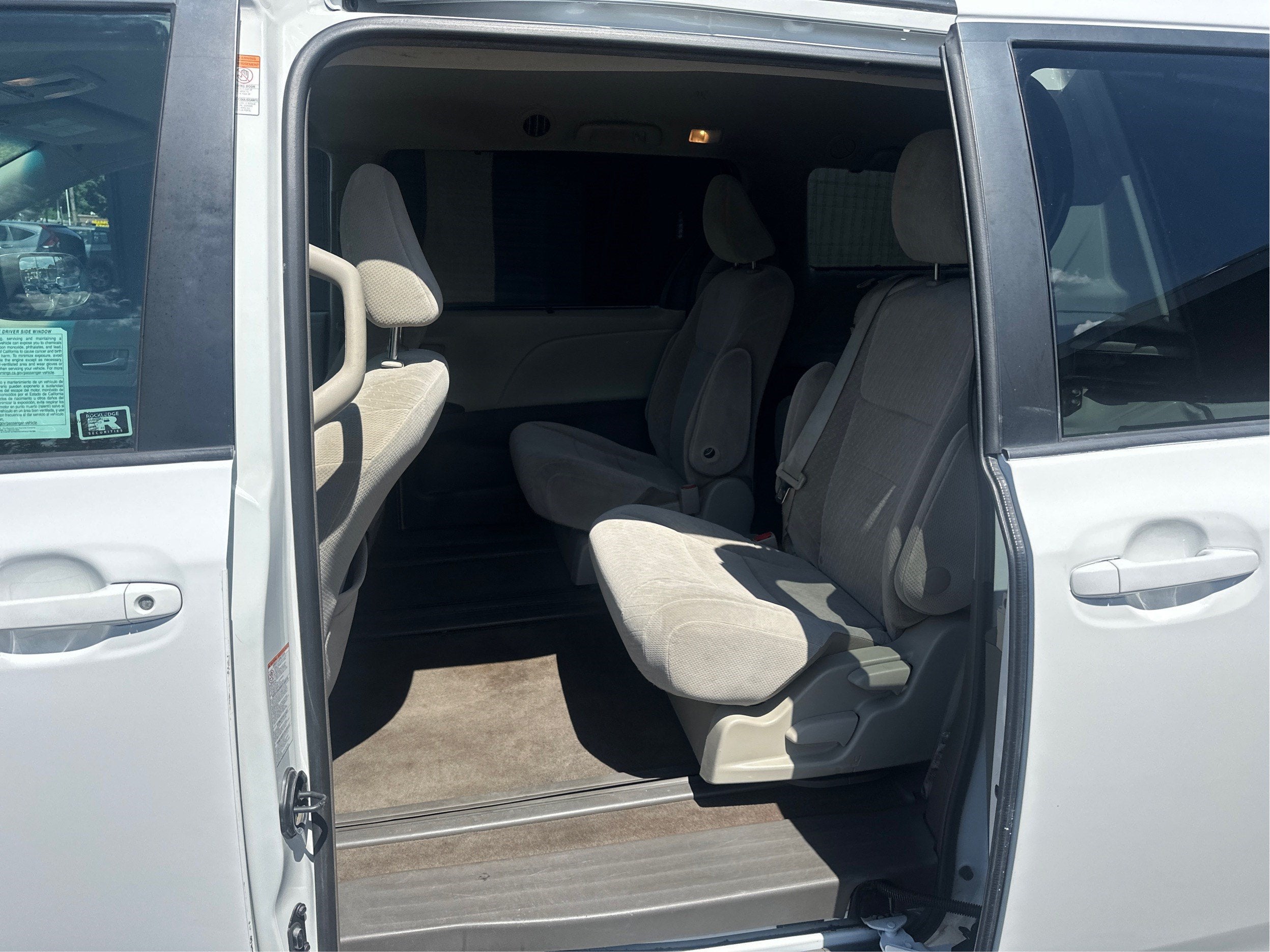 2017 Toyota Sienna LE