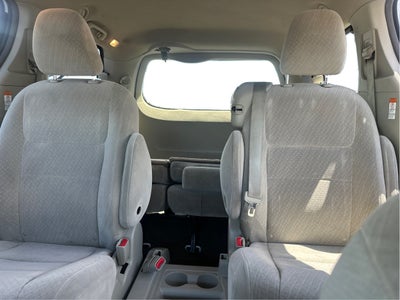 2017 Toyota Sienna LE