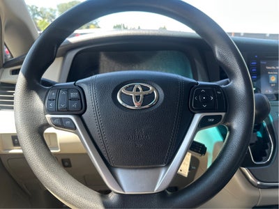 2017 Toyota Sienna LE