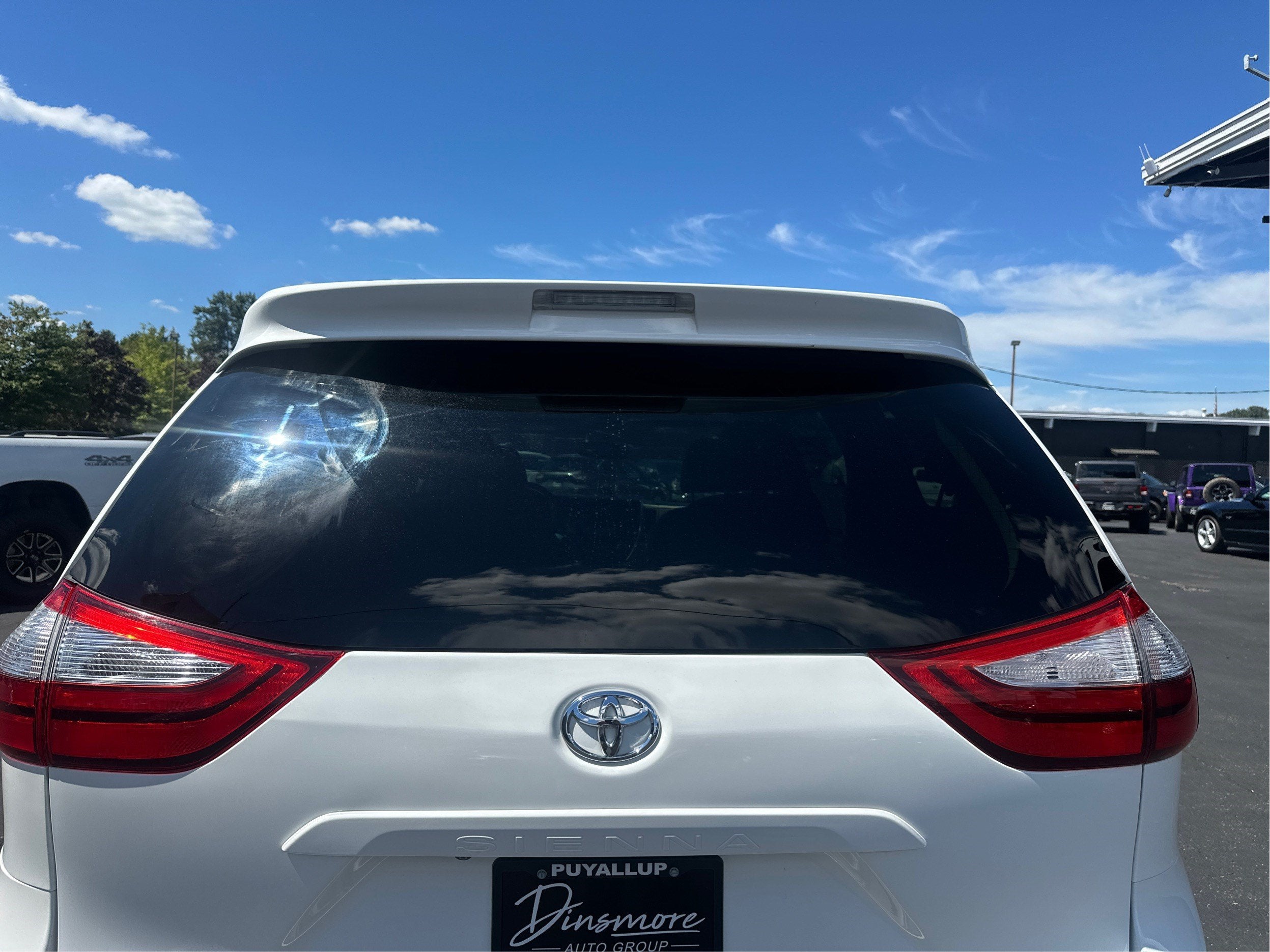 2017 Toyota Sienna LE