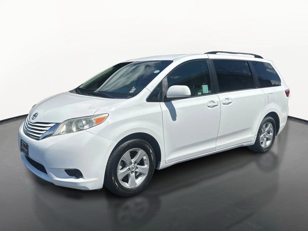 2017 Toyota Sienna LE