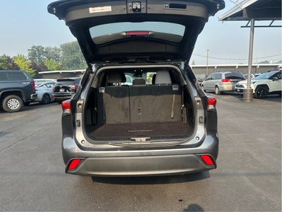 2020 Toyota Highlander LE