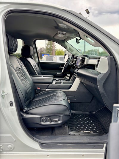 2022 Toyota Tundra 4WD SR5