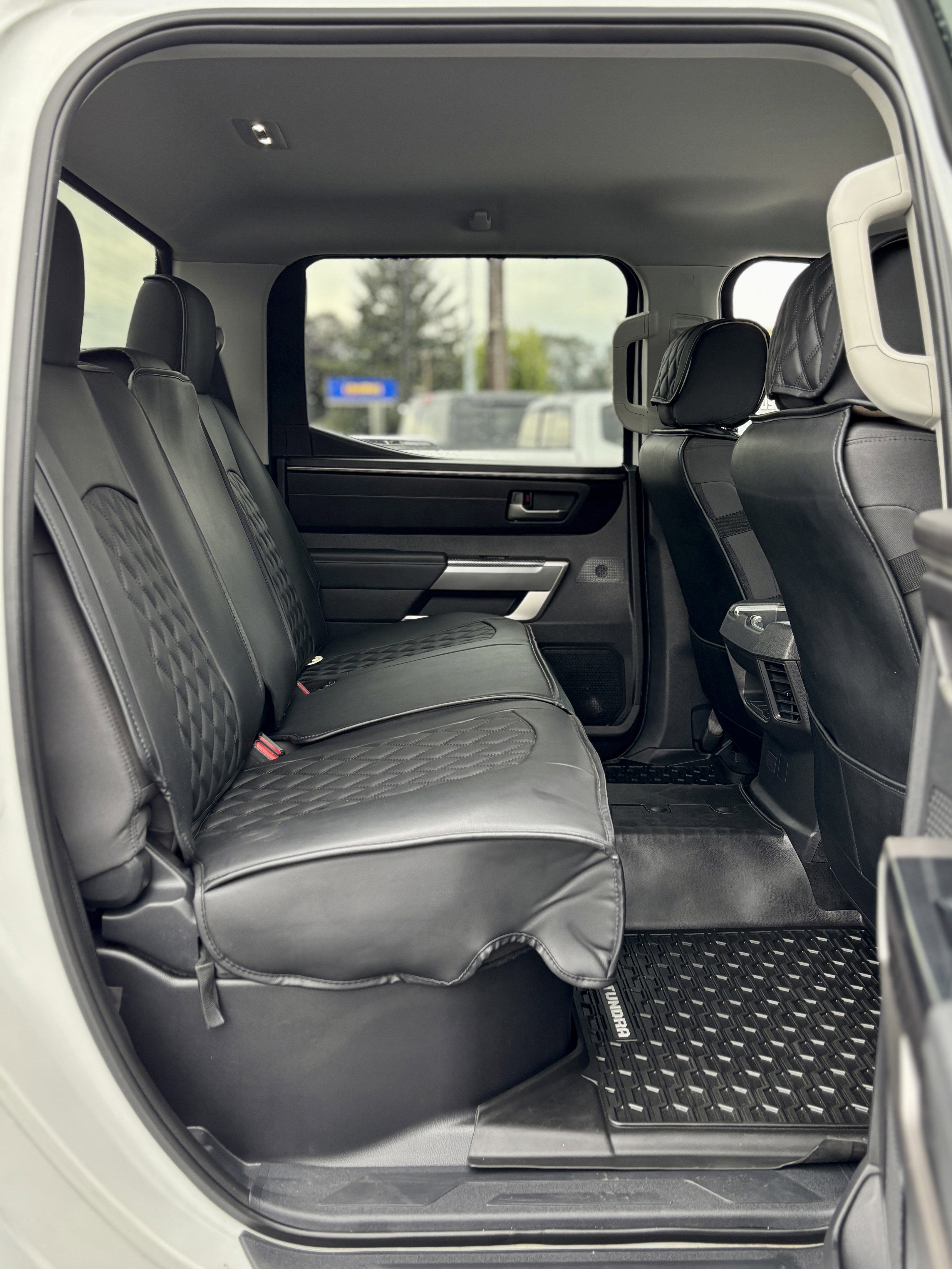 2022 Toyota Tundra 4WD SR5