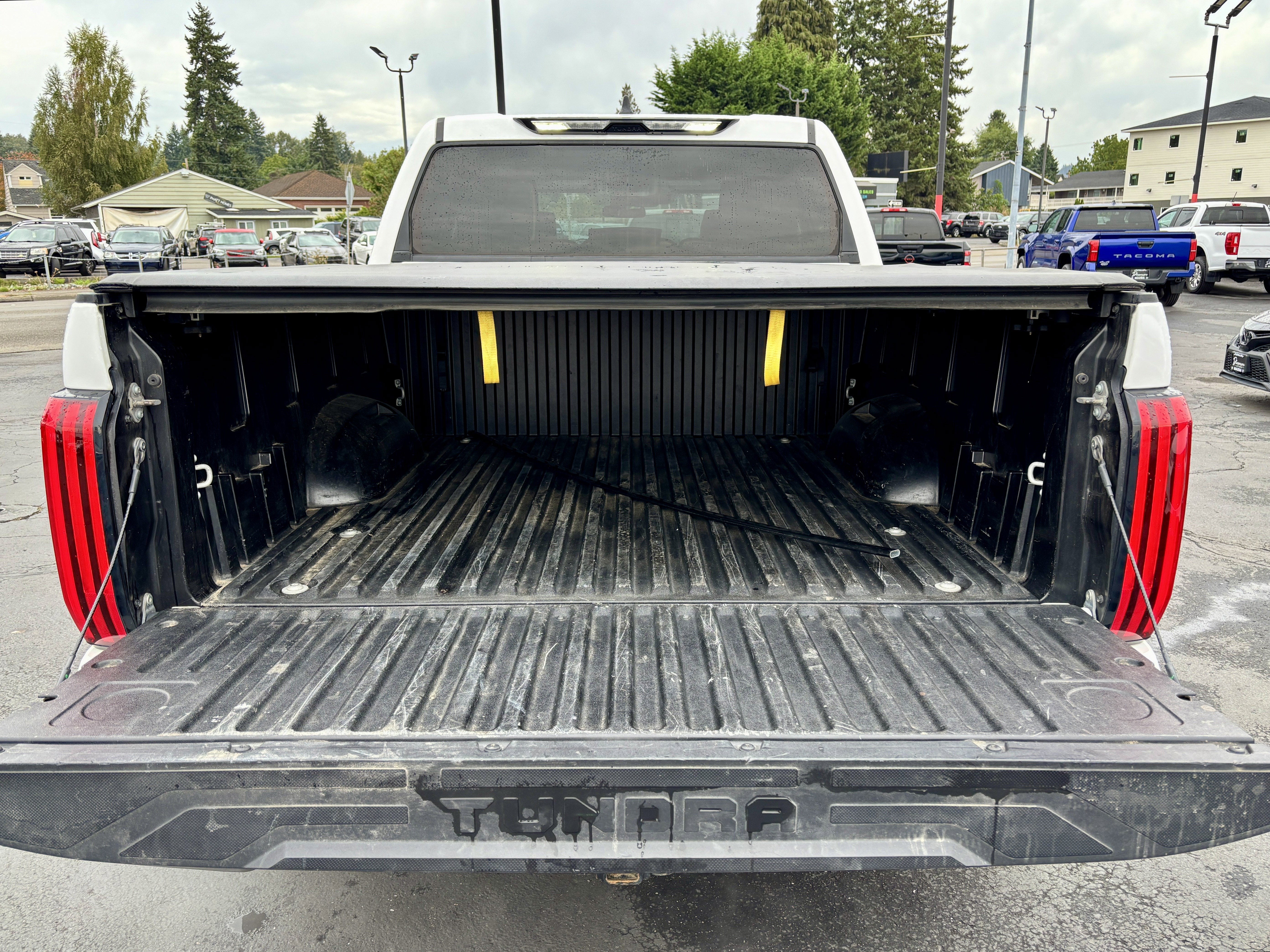 2022 Toyota Tundra 4WD SR5