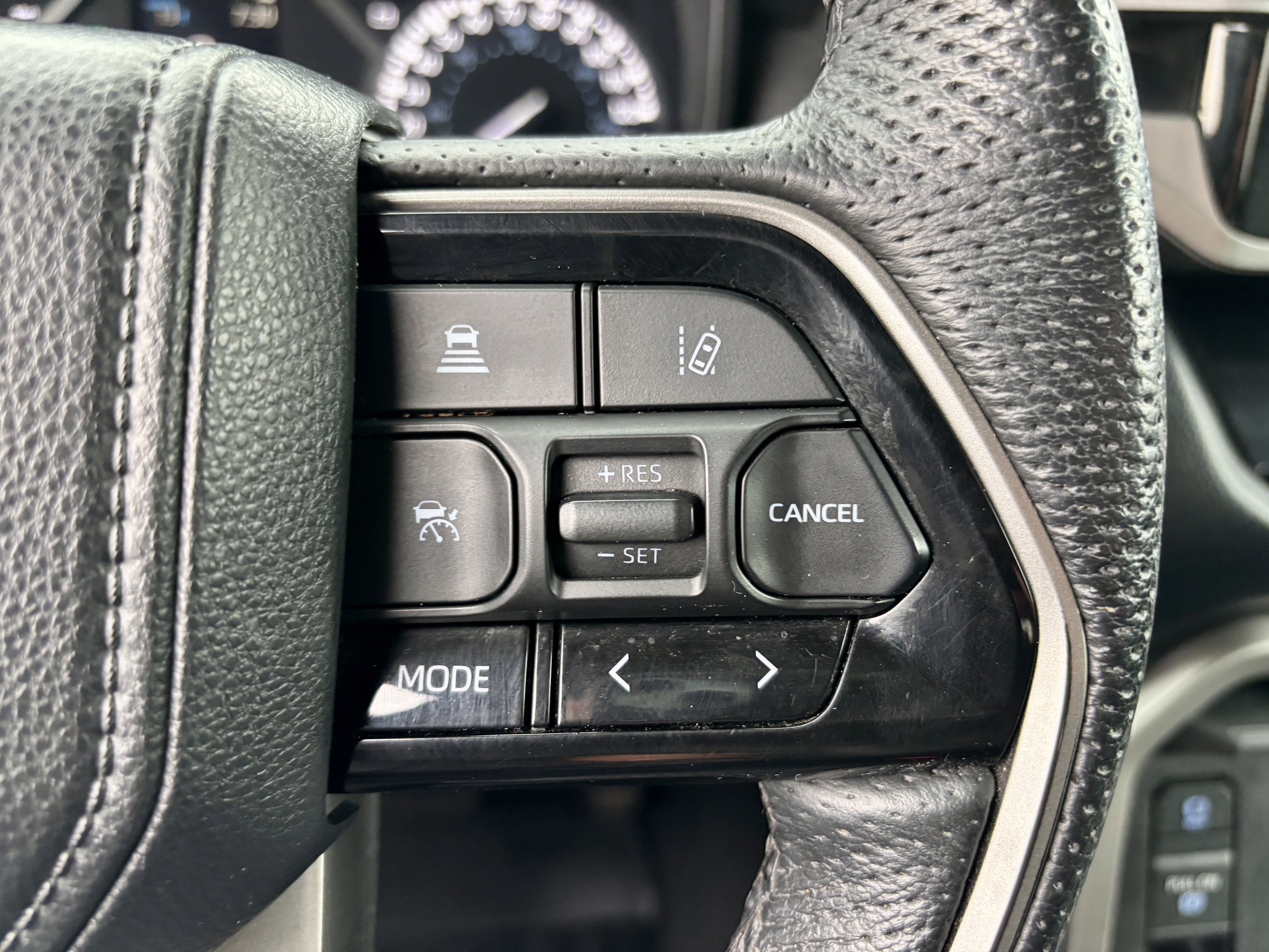 2022 Toyota Tundra 4WD SR5