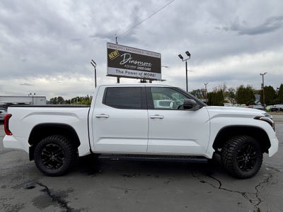 2022 Toyota Tundra 4WD SR5