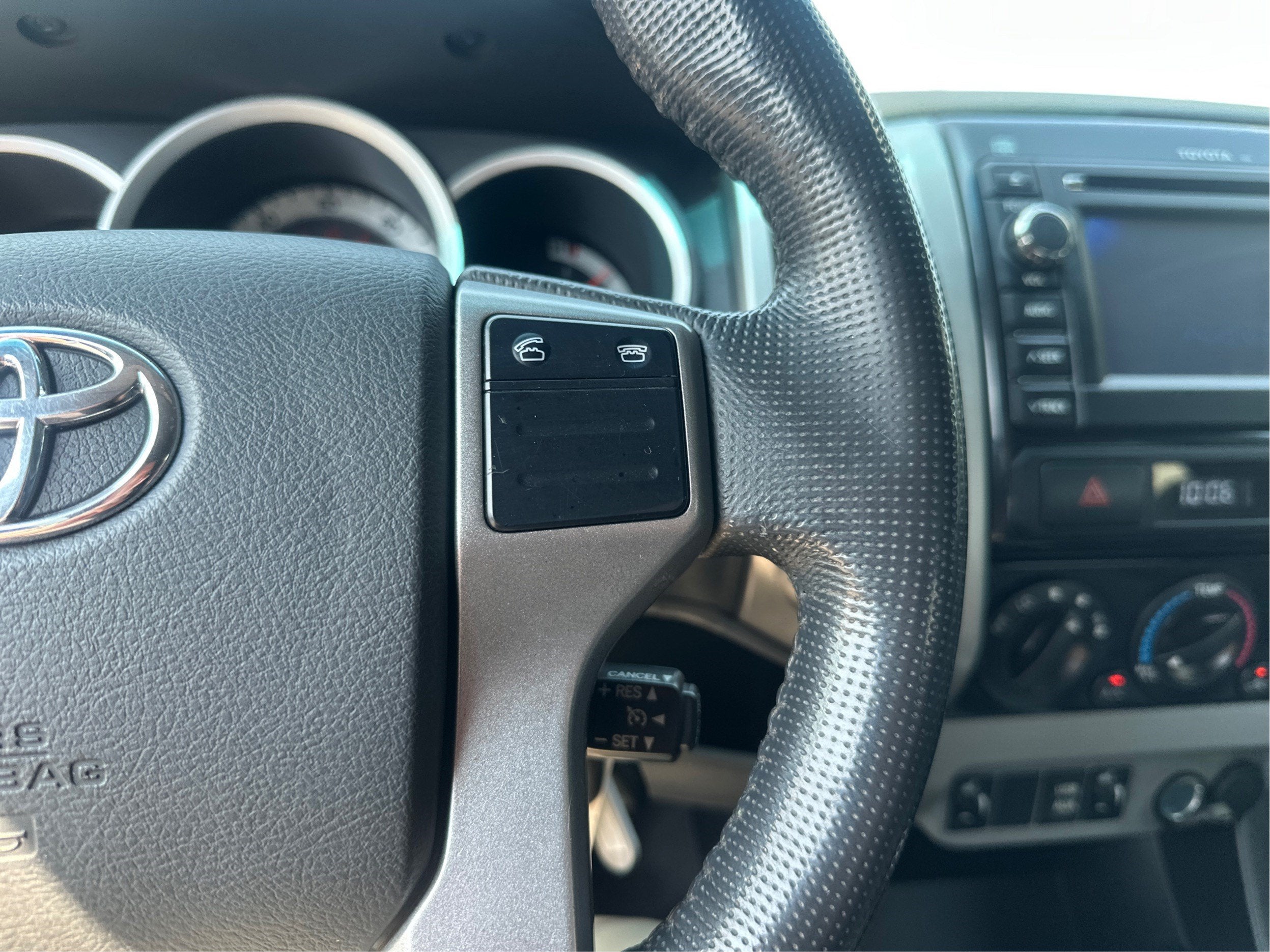 2013 Toyota Tacoma 4WD Double Cab LB V6 AT