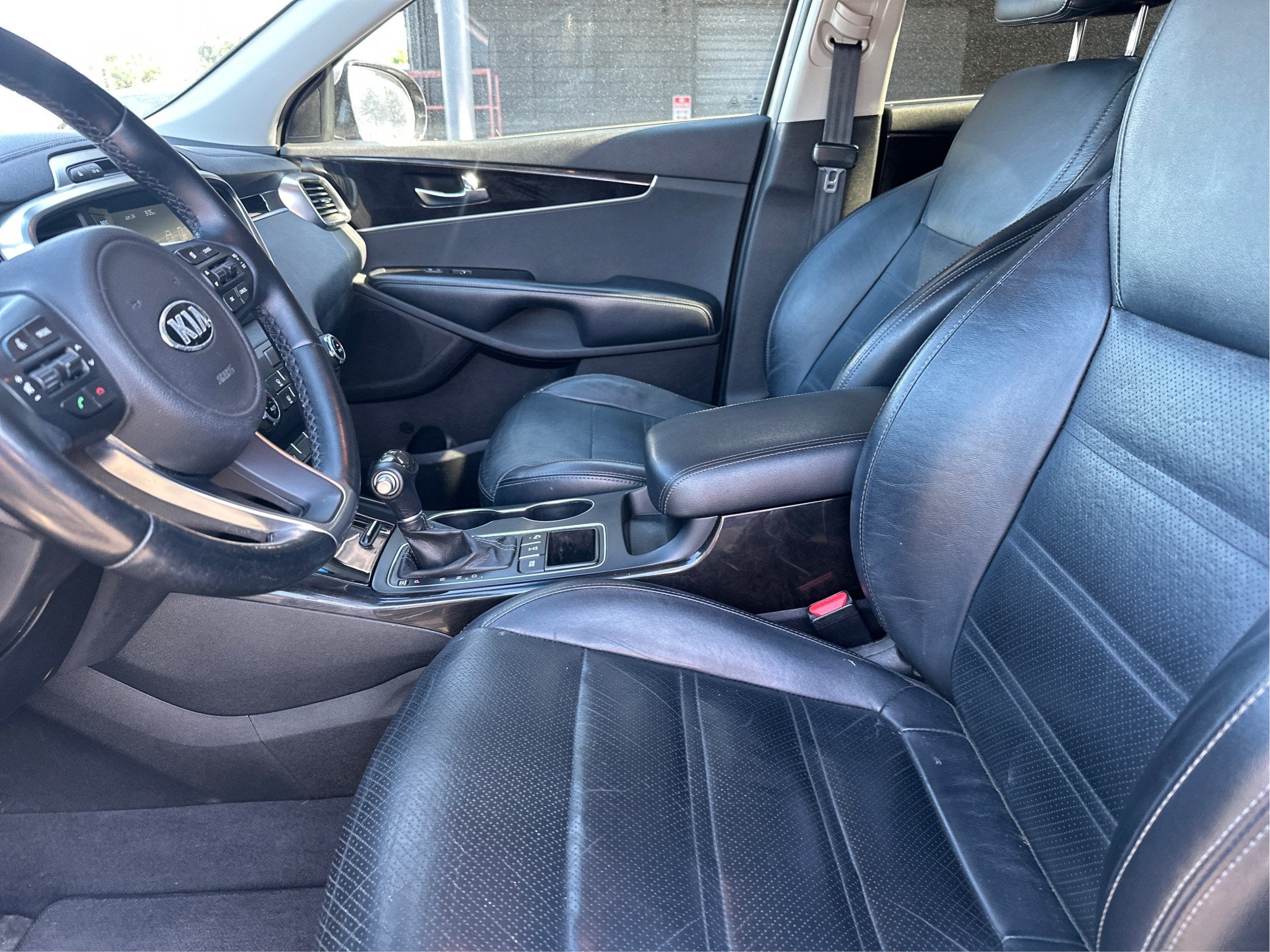 2017 Kia Sorento EX V6