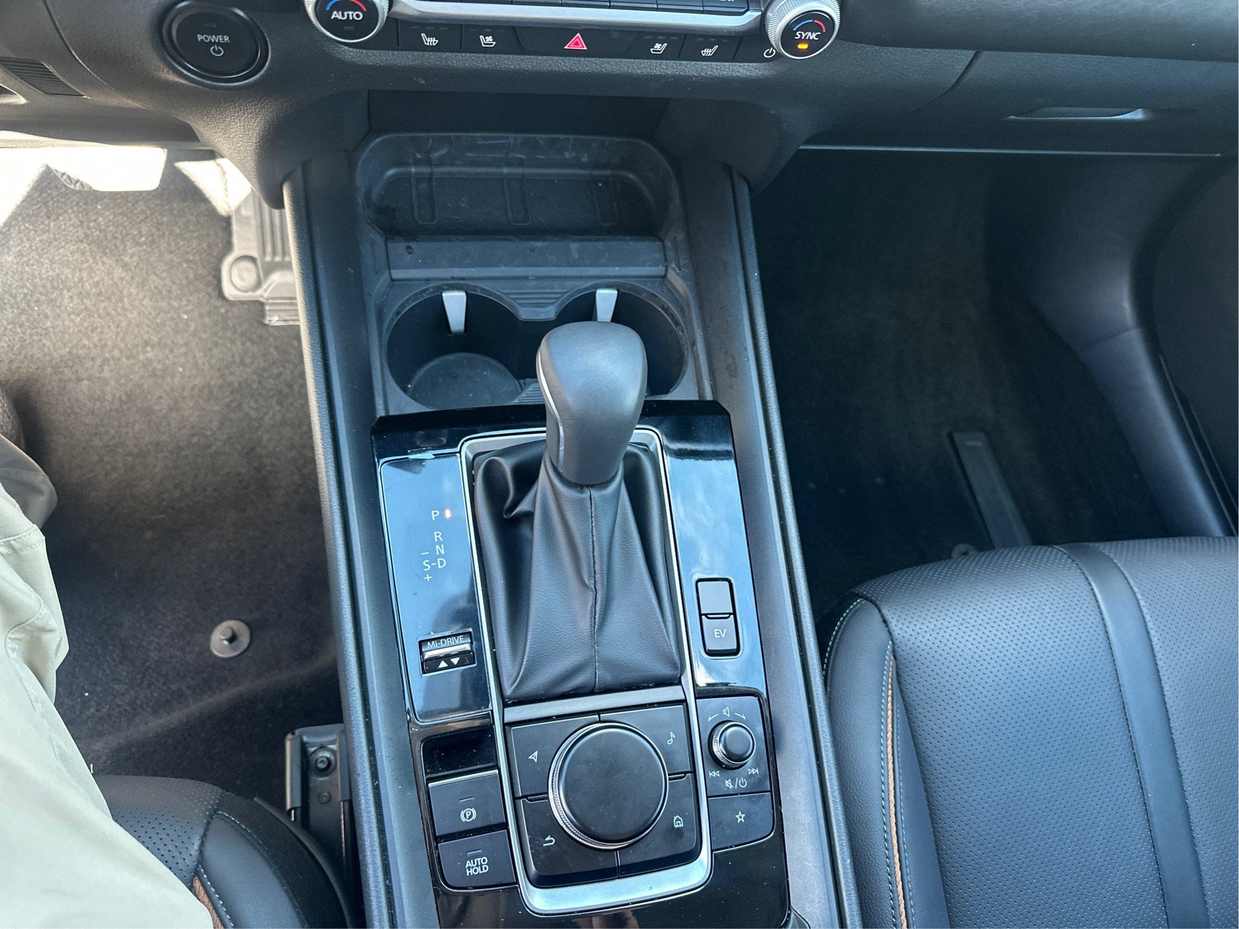 2026 Mazda Mazda CX-50 Hybrid Premium AWD