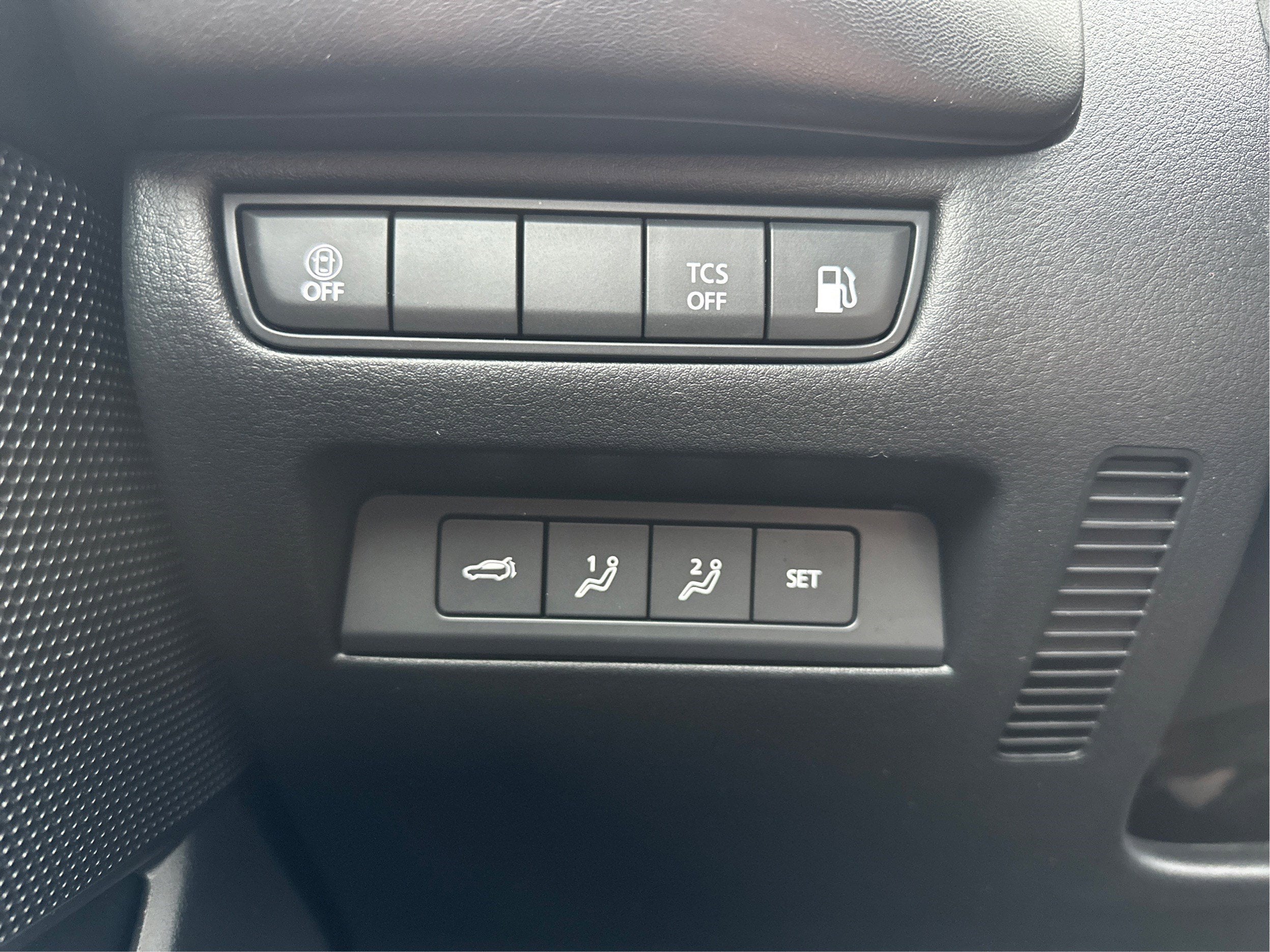 2025 Mazda Mazda CX-50 Hybrid Premium AWD