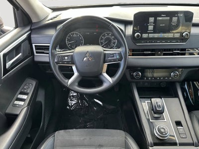 2024 Mitsubishi Outlander SE Black Edition