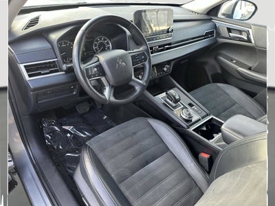 2024 Mitsubishi Outlander SE Black Edition